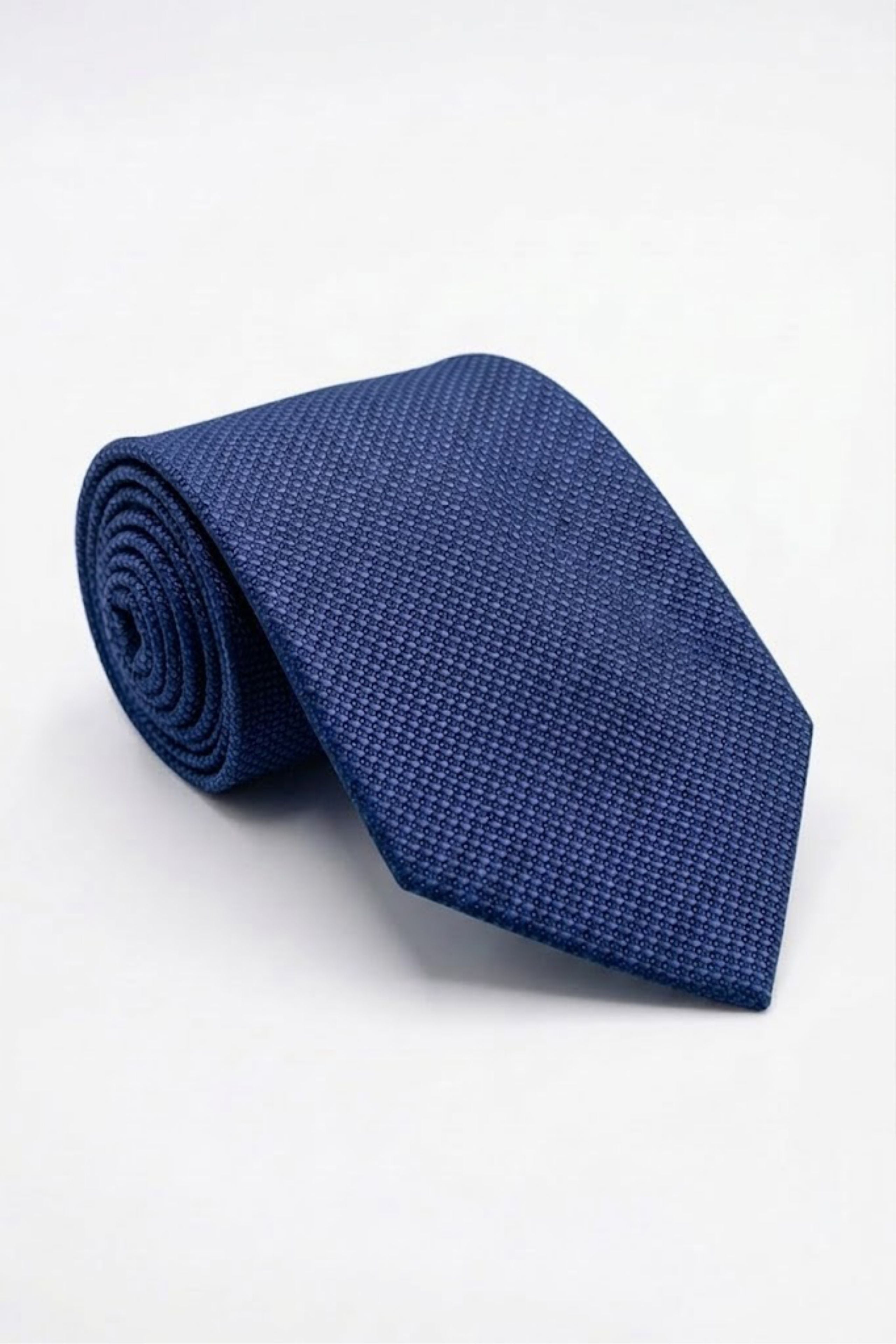 Cravatta Elegante in Seta Bordeaux - FANT. BLU