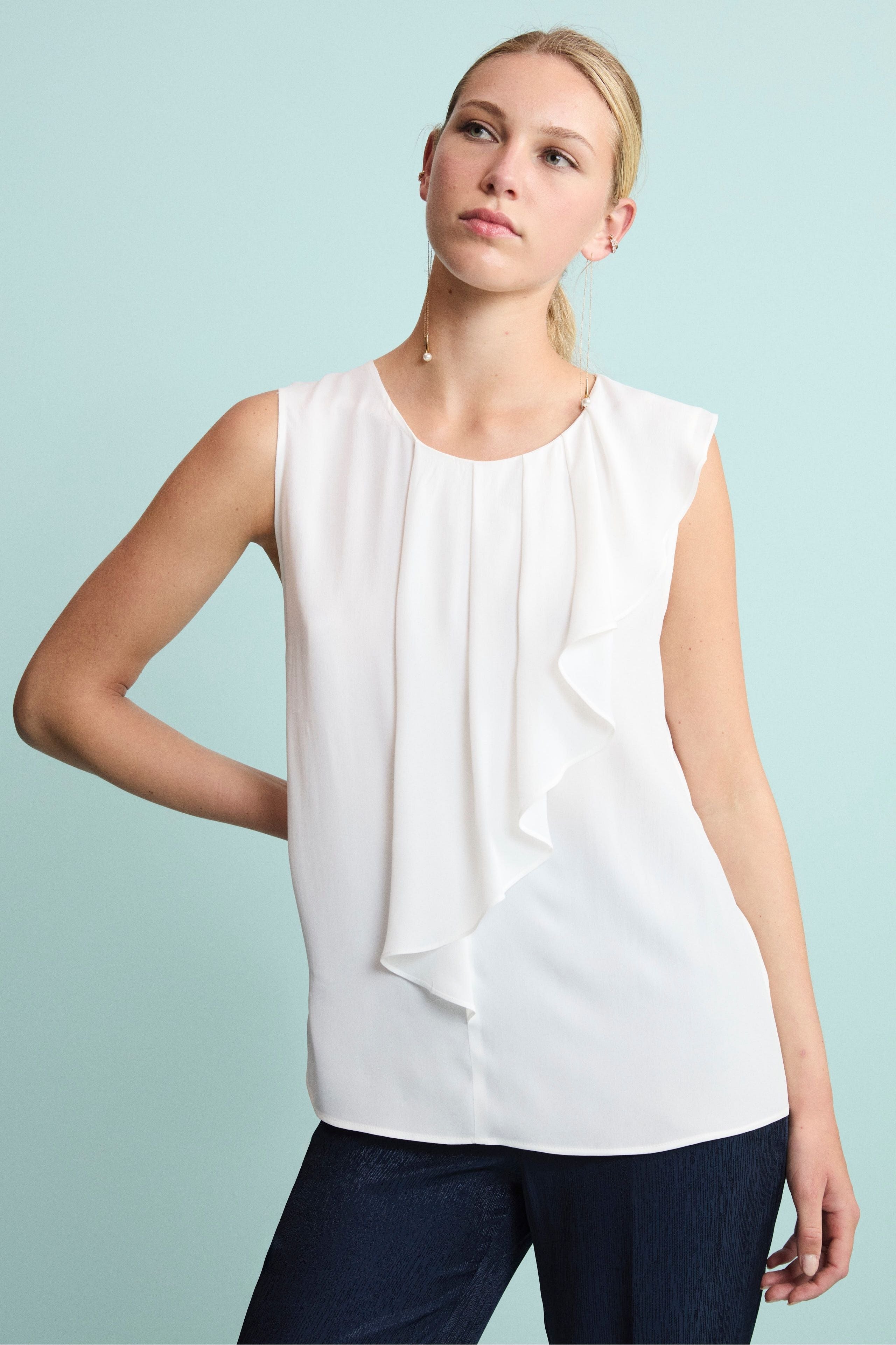 Top Elegante con Volant in Misto Seta - PANNA