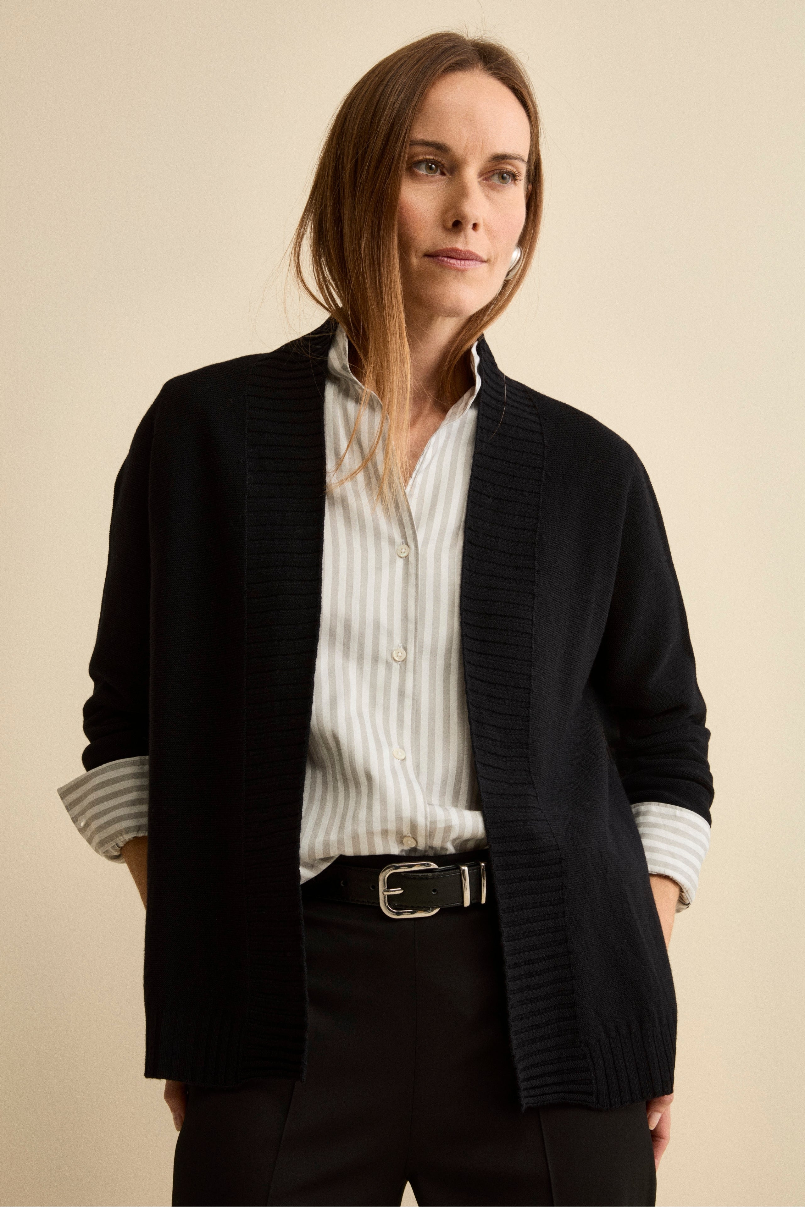 Cardigan Lungo con Collo a Scialle in Lana - NERO