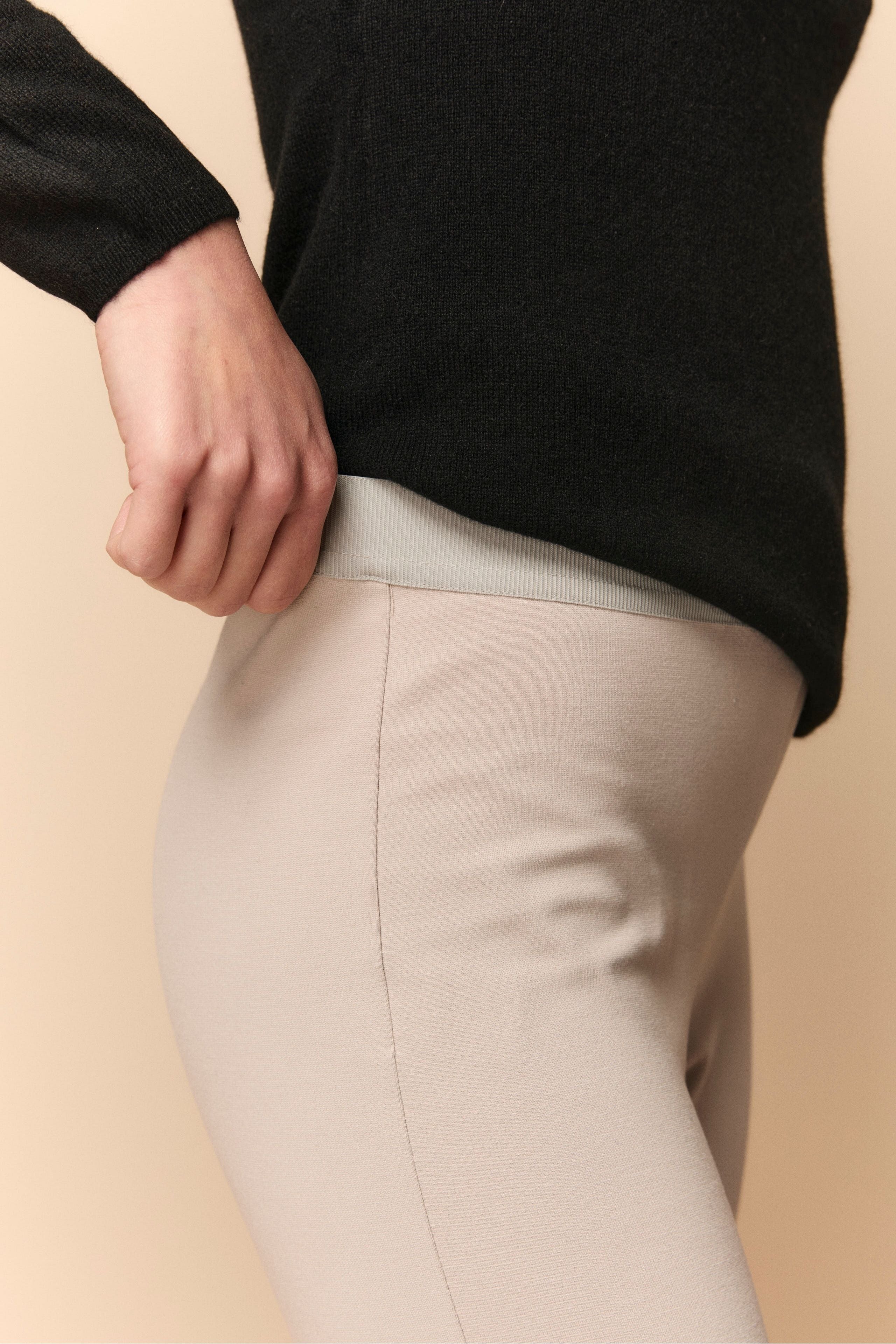 Pantalone con elastico - GESSO