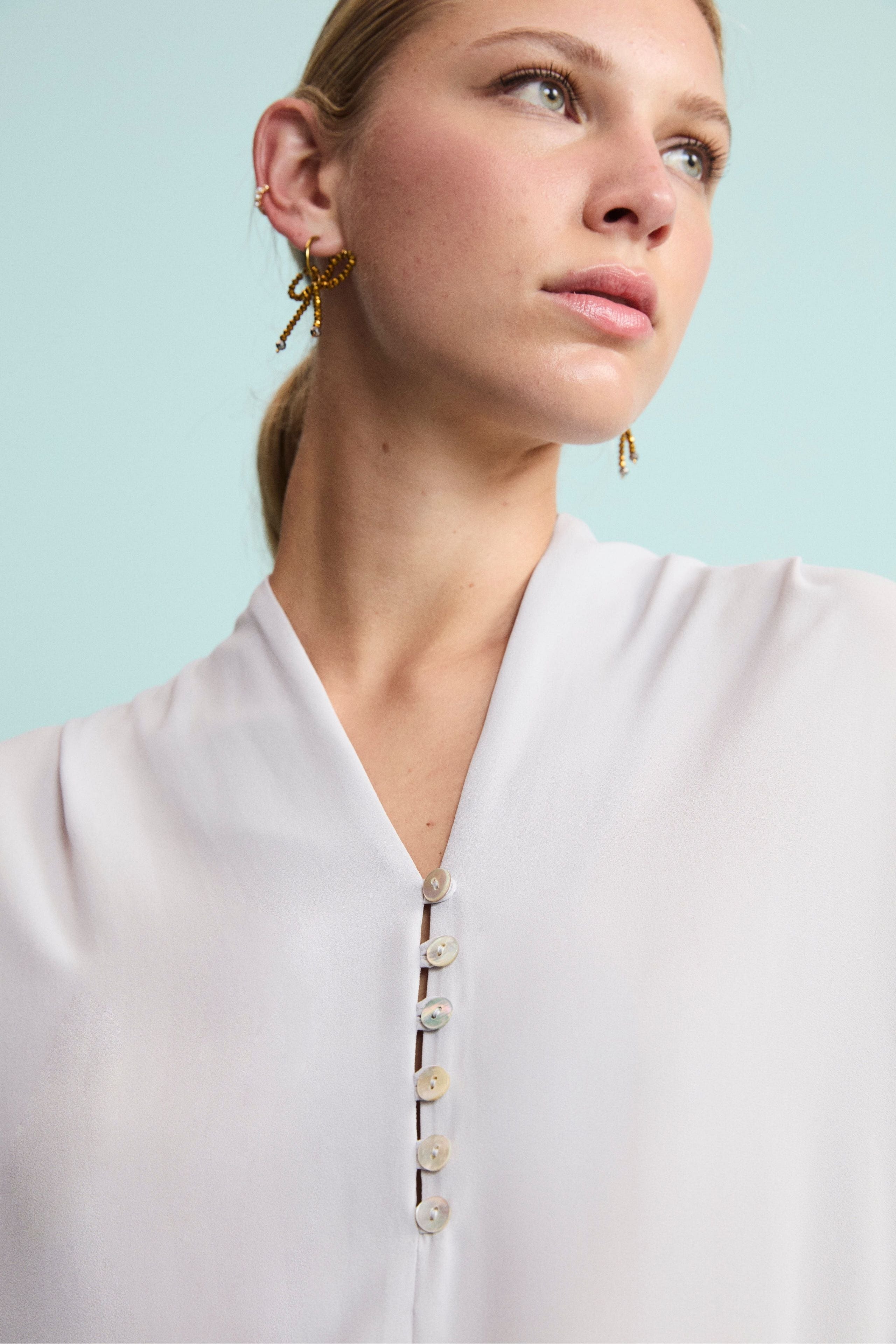 Camicia Elegante con Bottoni - PERLA