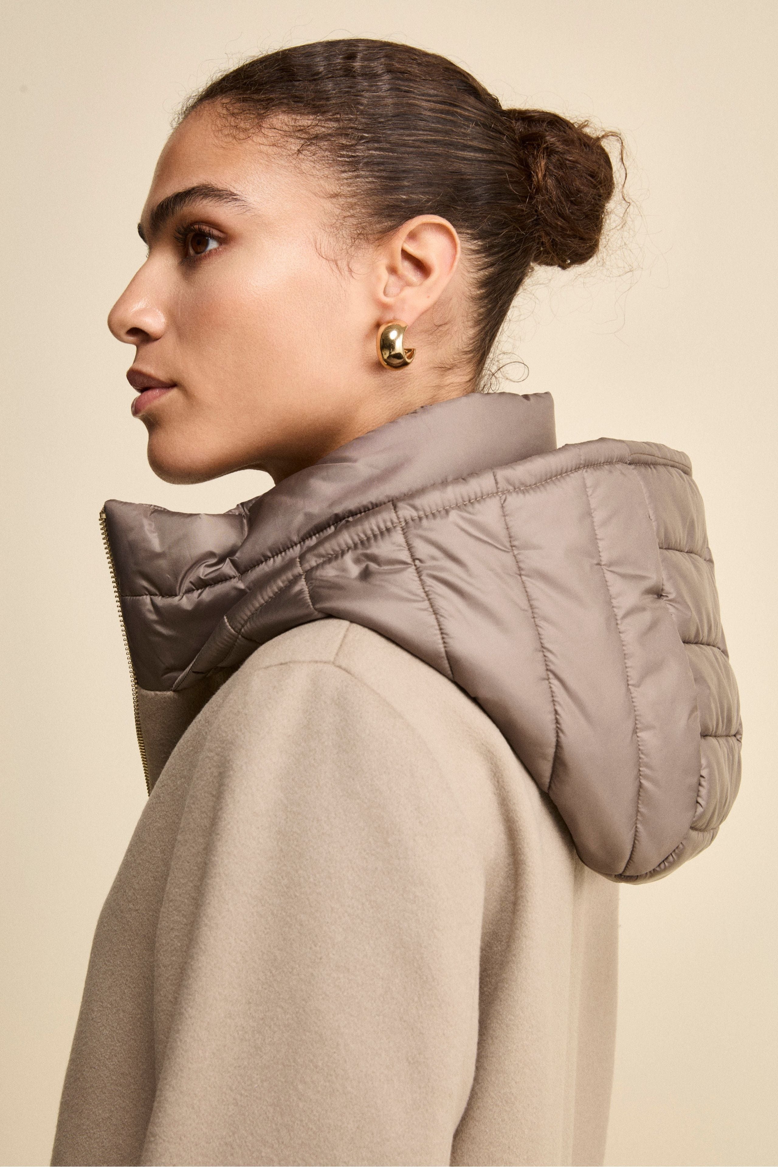 Cappotto Midi in Lana e Cashmere con Zip e Cappuccio - NOCCIOLA