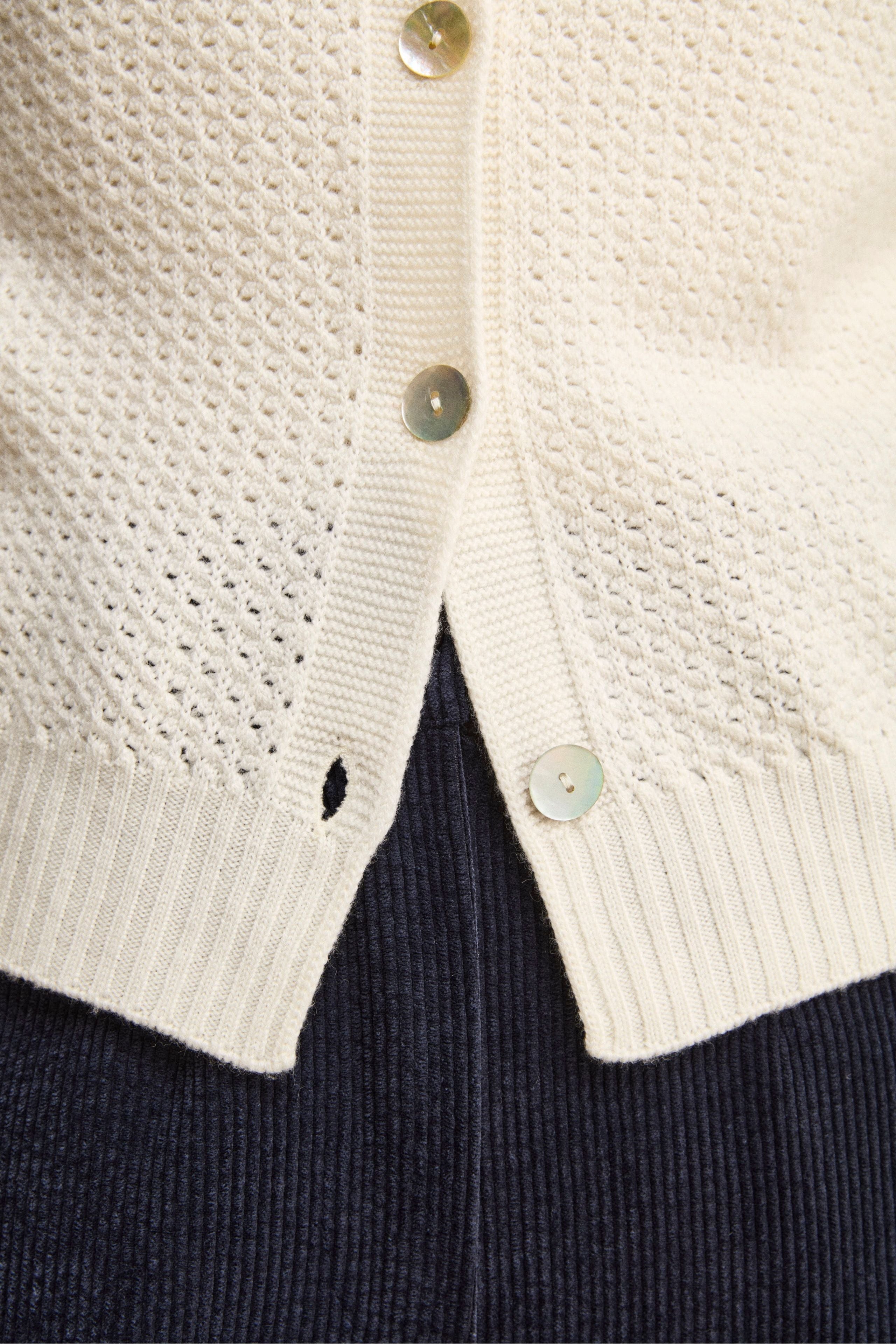 Cardigan in Lana Merino Traforato con Collo Coreana - ECRU