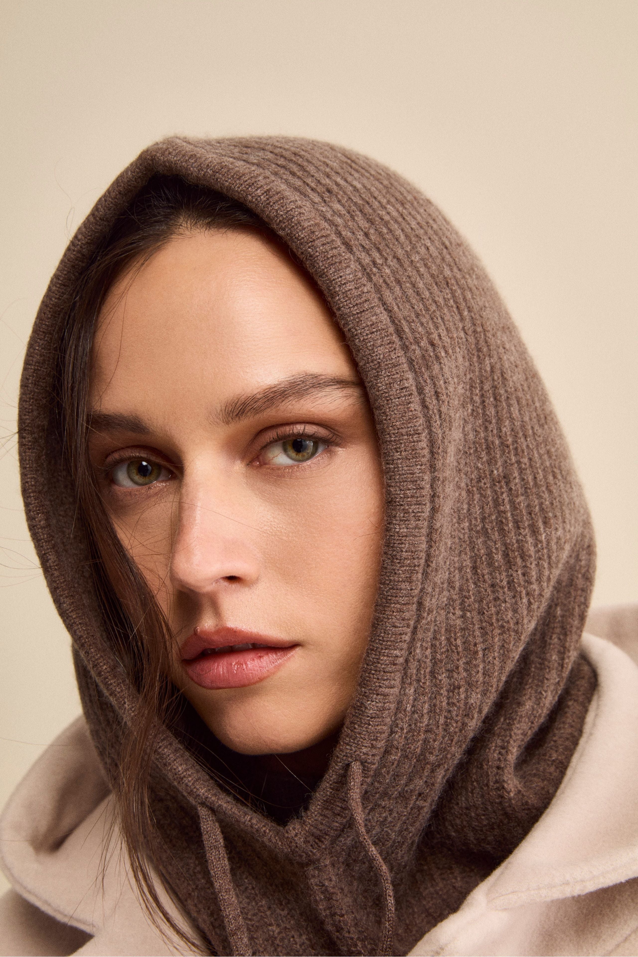 Balaclava a Coste in Cashmere - CASTAGNA