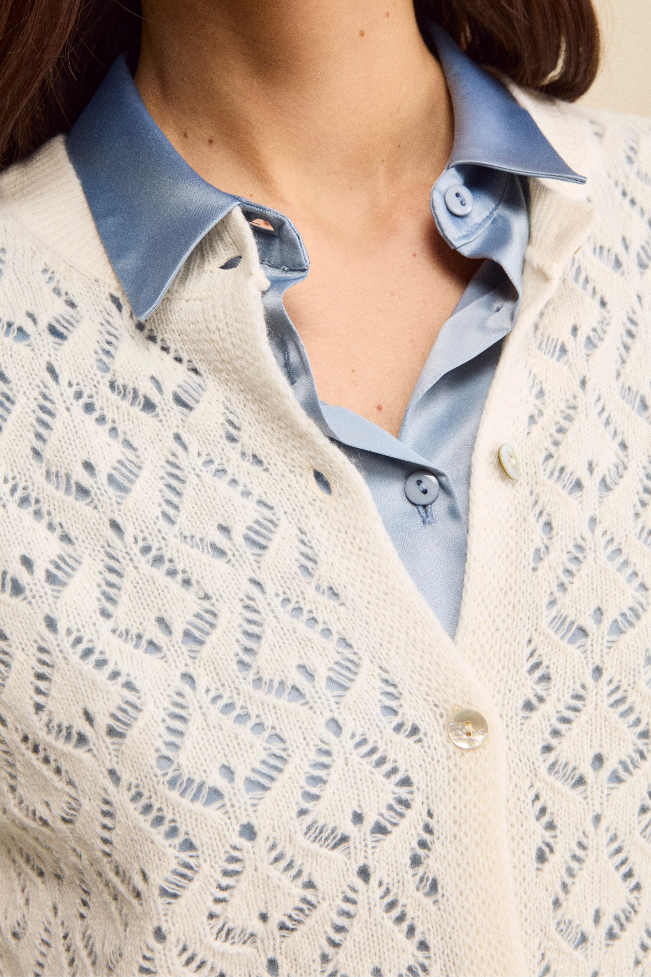 Cardigan Scollo a V Traforato in Lana e Cashmere - LATTE