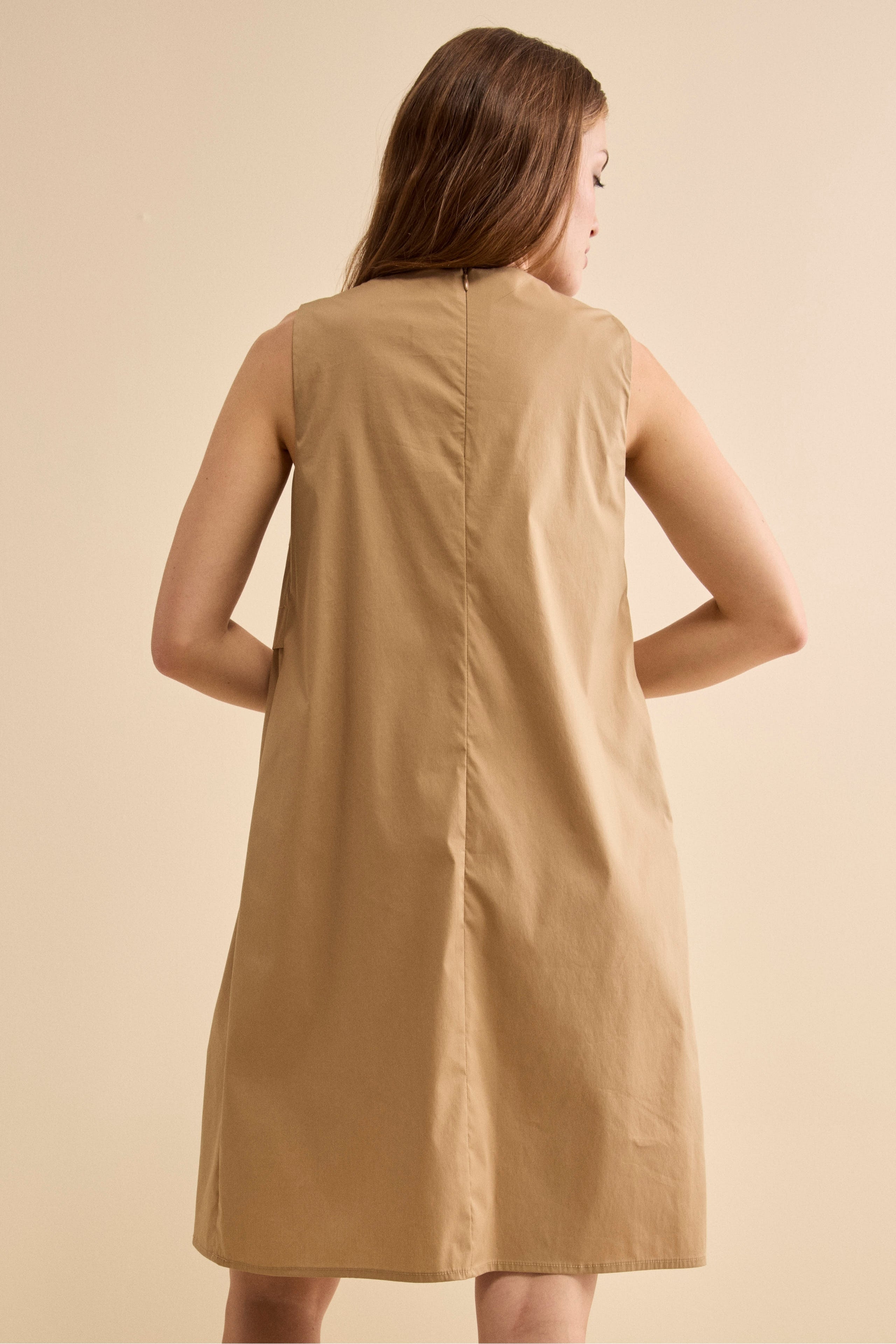 Abito Midi Smanicato in Tela - CAMMELLO