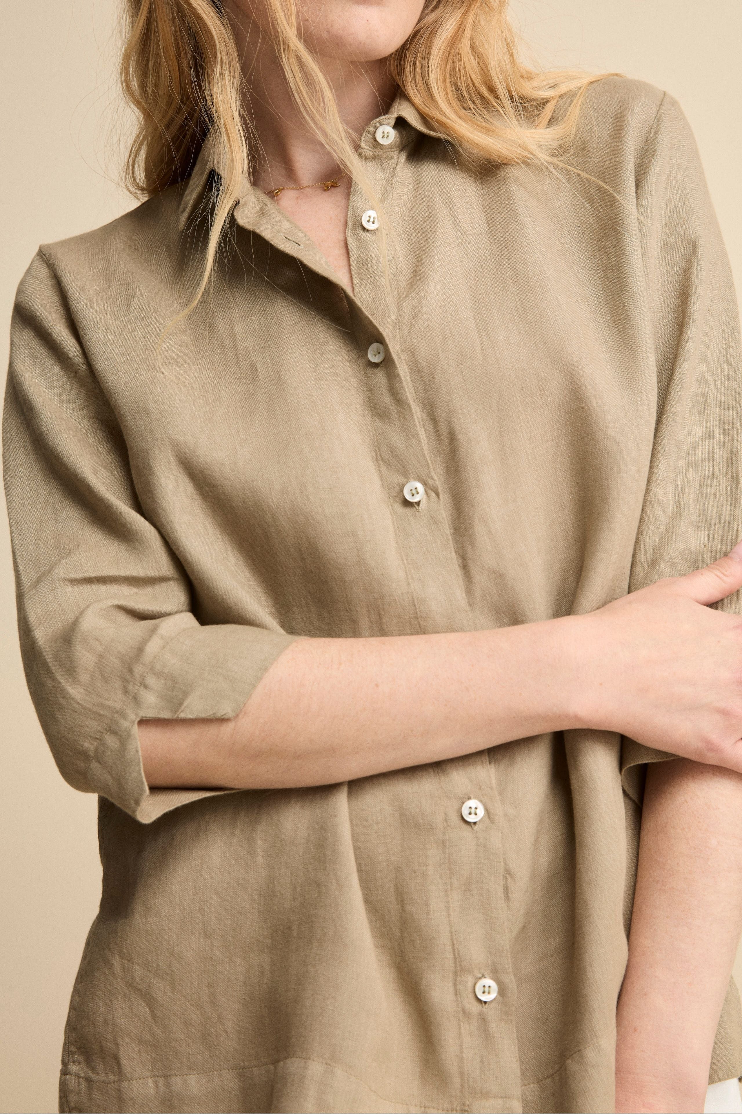 Camicia Boxy in Lino - TORTORA
