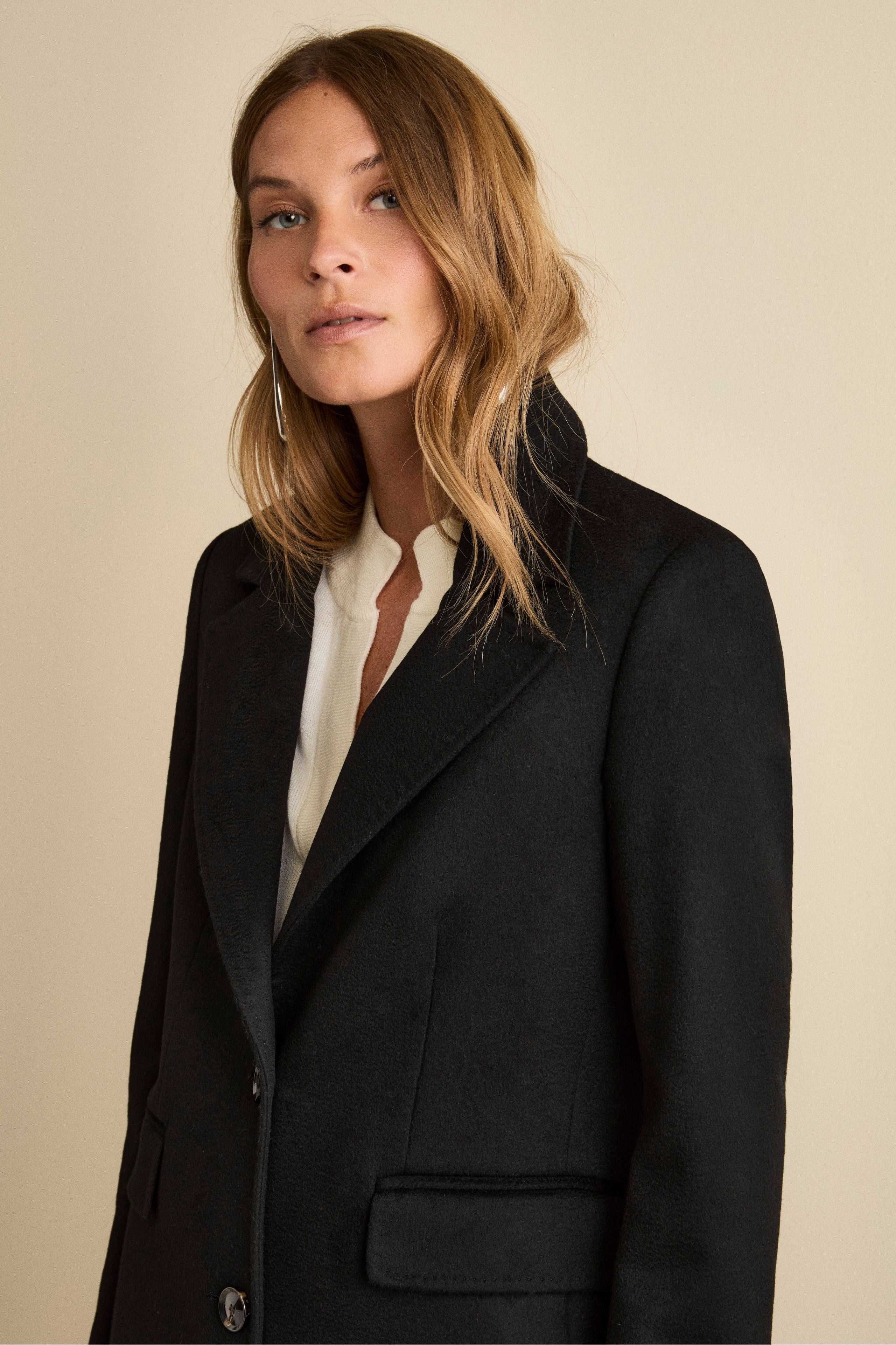 Cappotto Monopetto Lungo in Lana Vergine - NERO