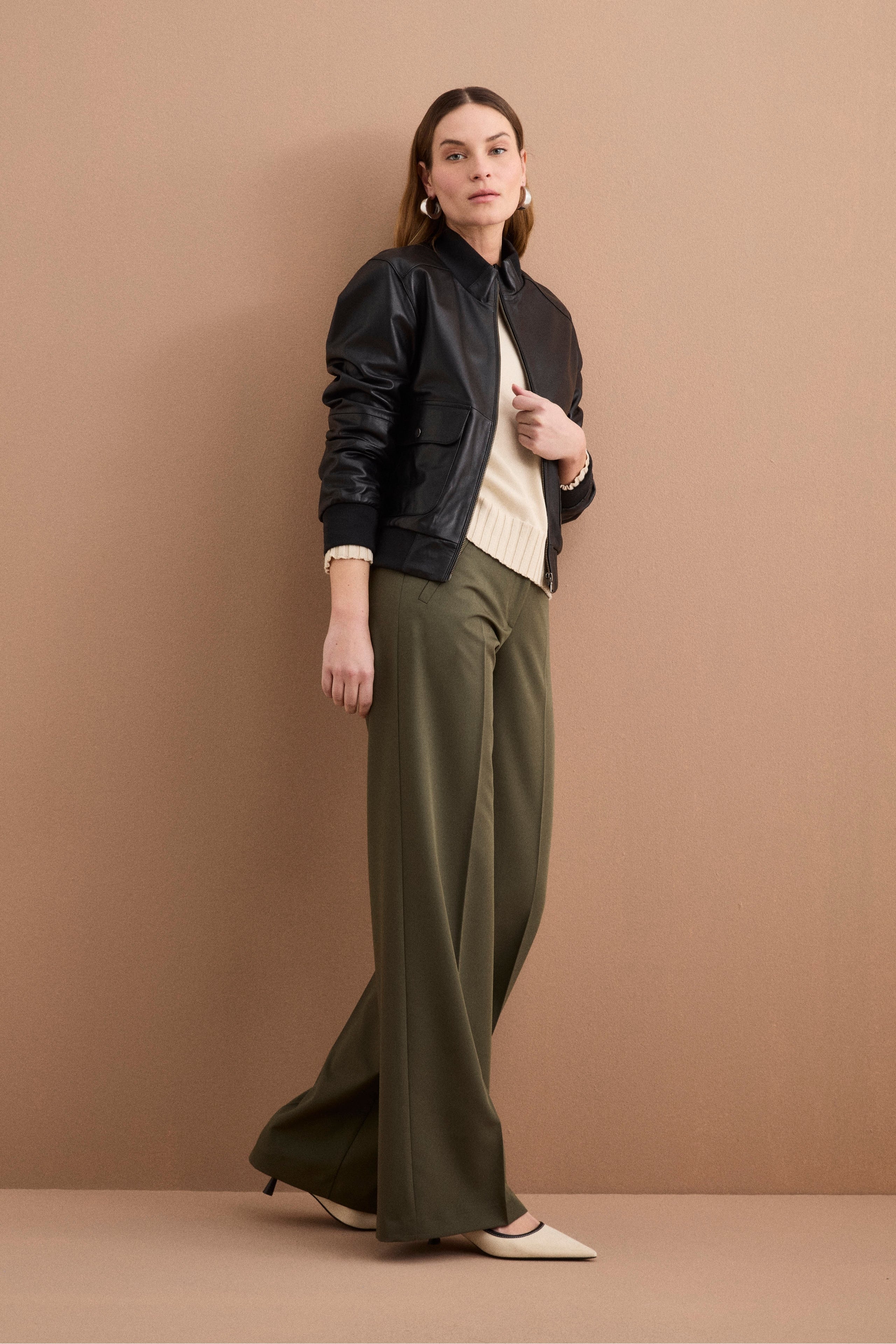 Bomber in Pelle con Tasche - NERO