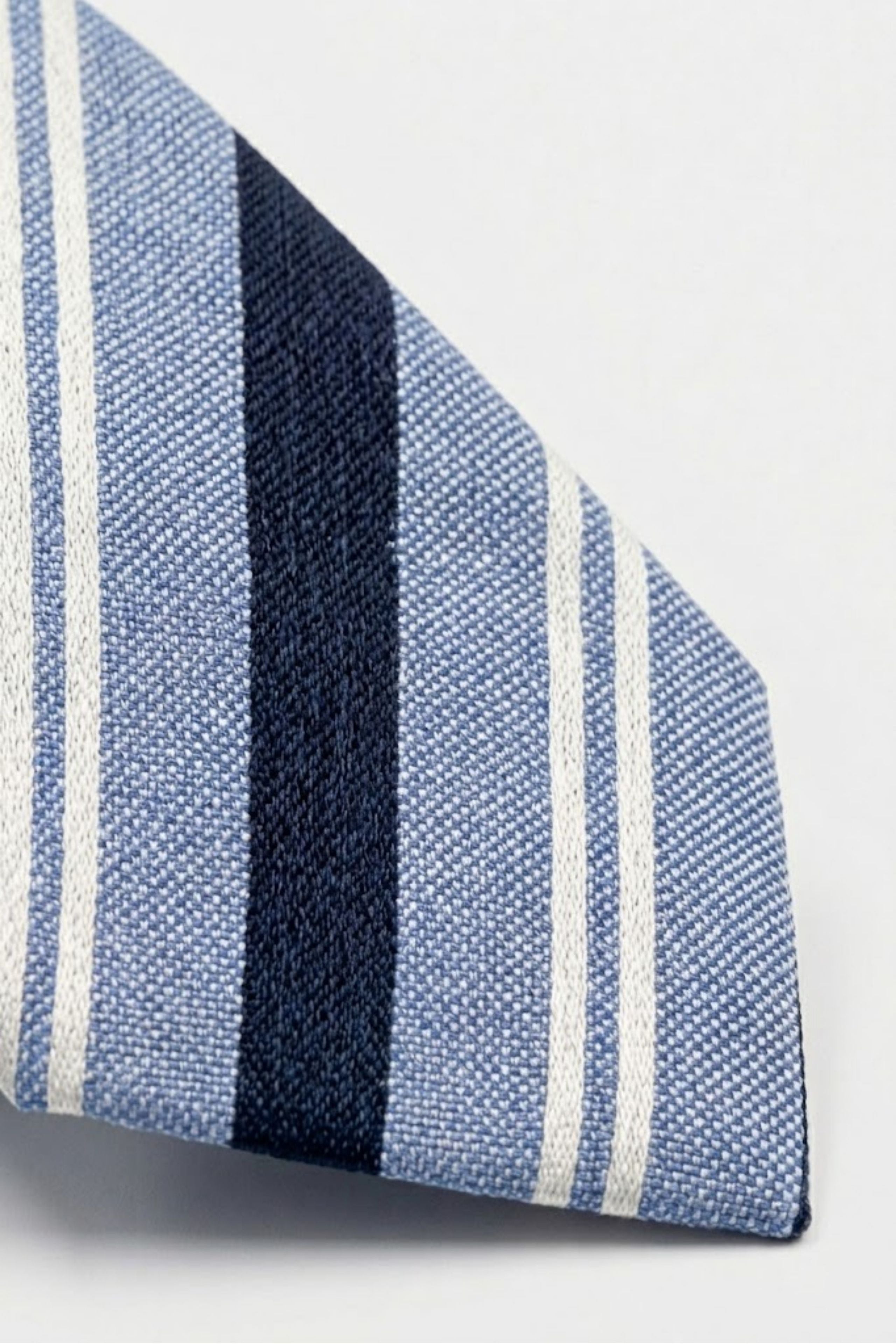 Cravatta in Seta a Righe - RIGATO BLU/AZZURRO