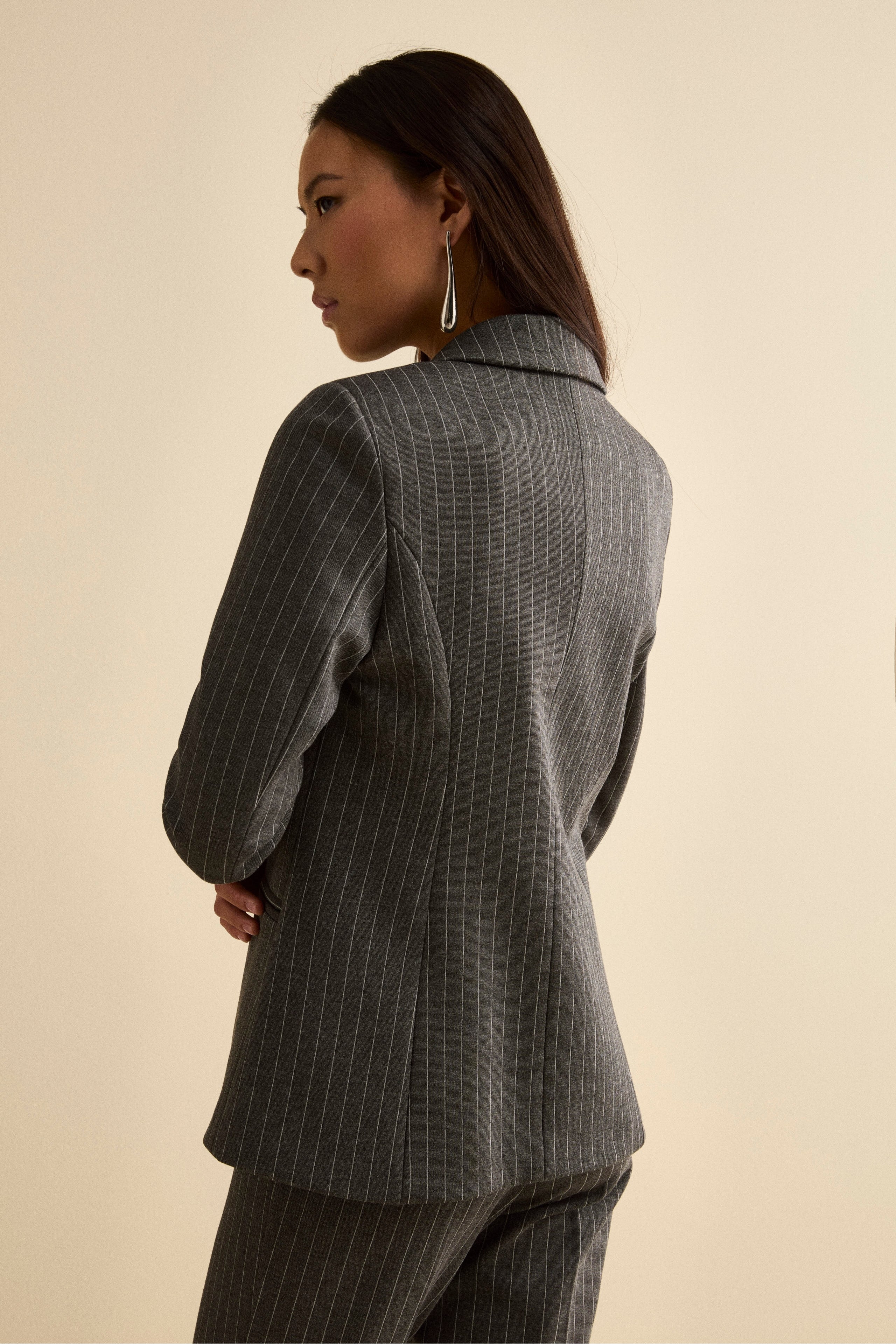 Tailleur Gessato Monopetto con Revers Classico - GRIGIO GESSATO