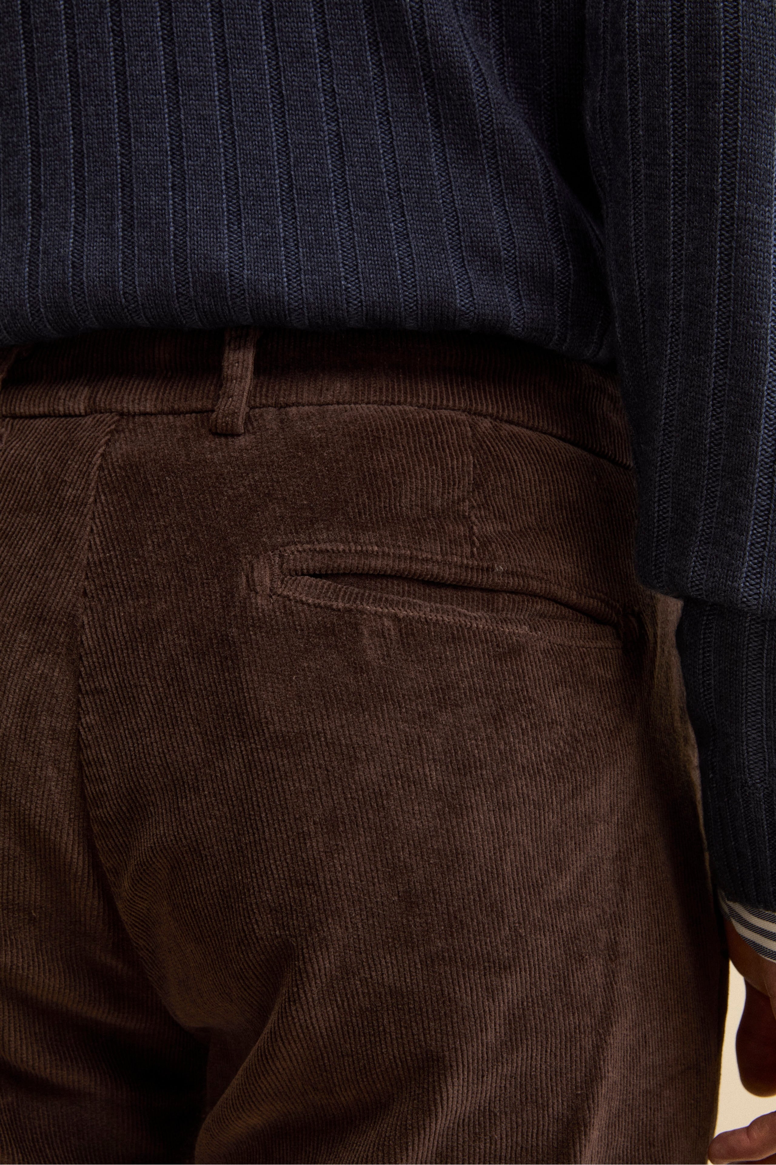 Pantalone Chino Regular Fit in Velluto - MARRONE