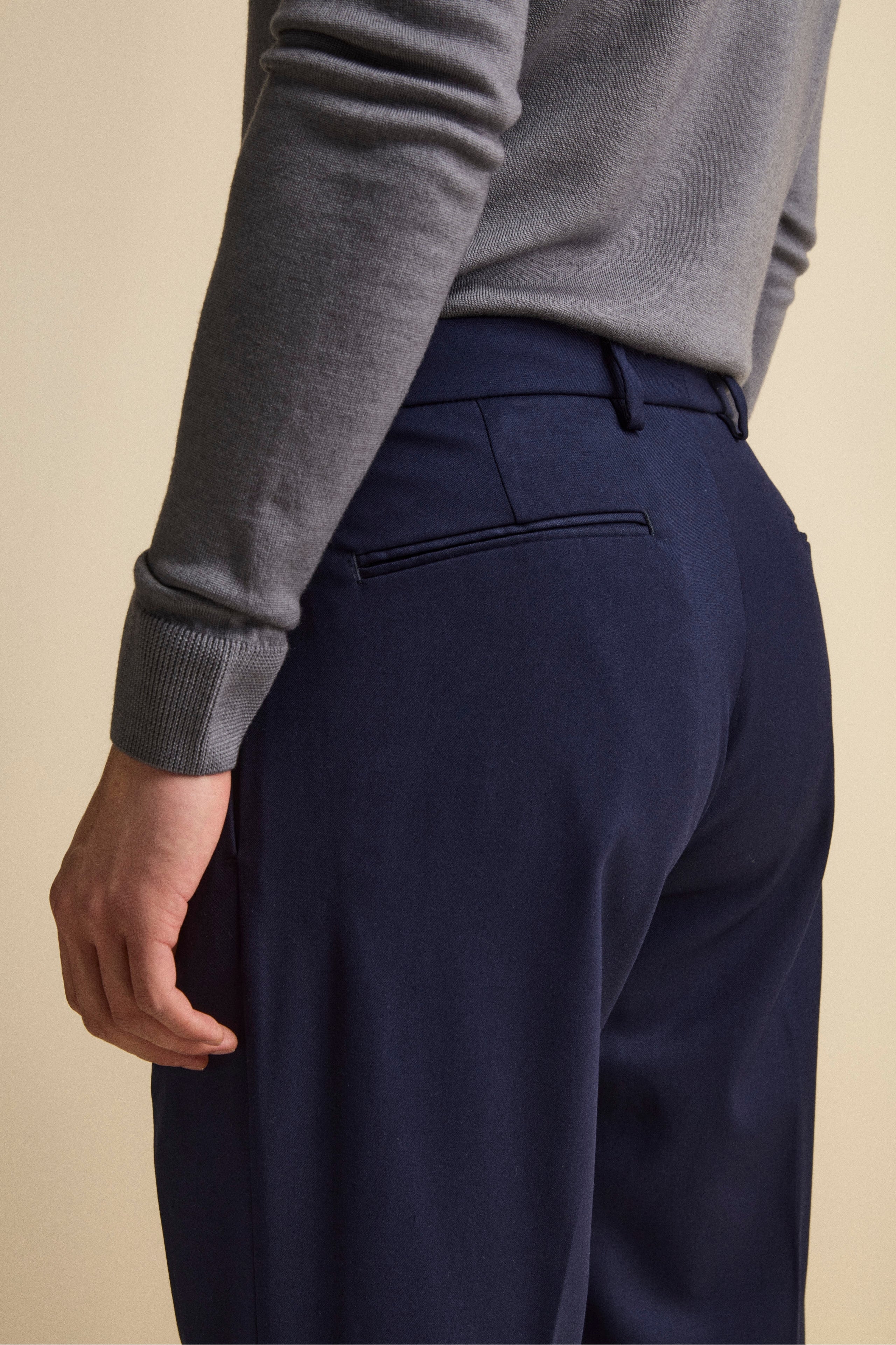 Pantalone Straight in Misto Lana con Pinces e Risvolto - BLU