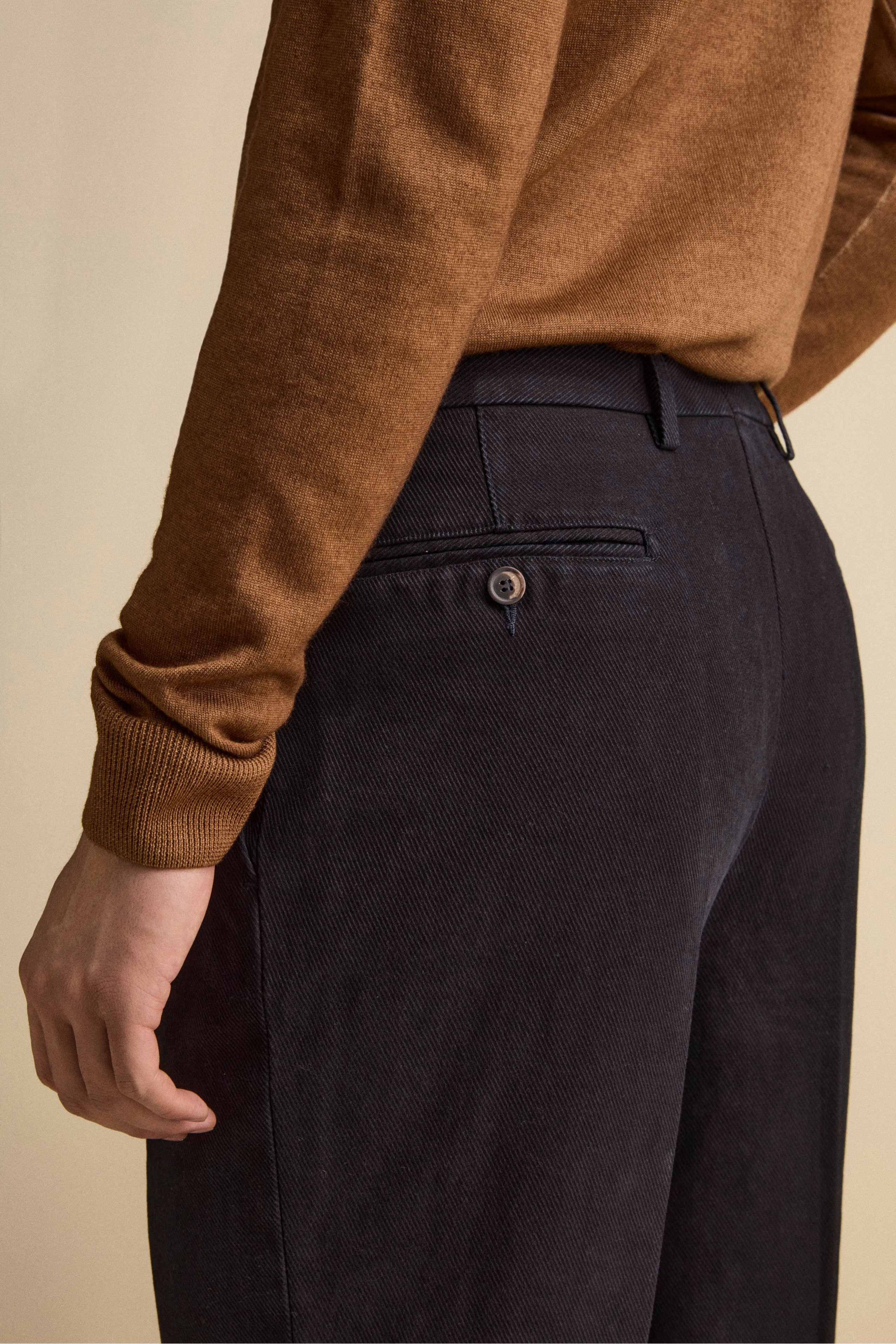 Pantalone con Pieghe Slim Fit in Cotone - BLU