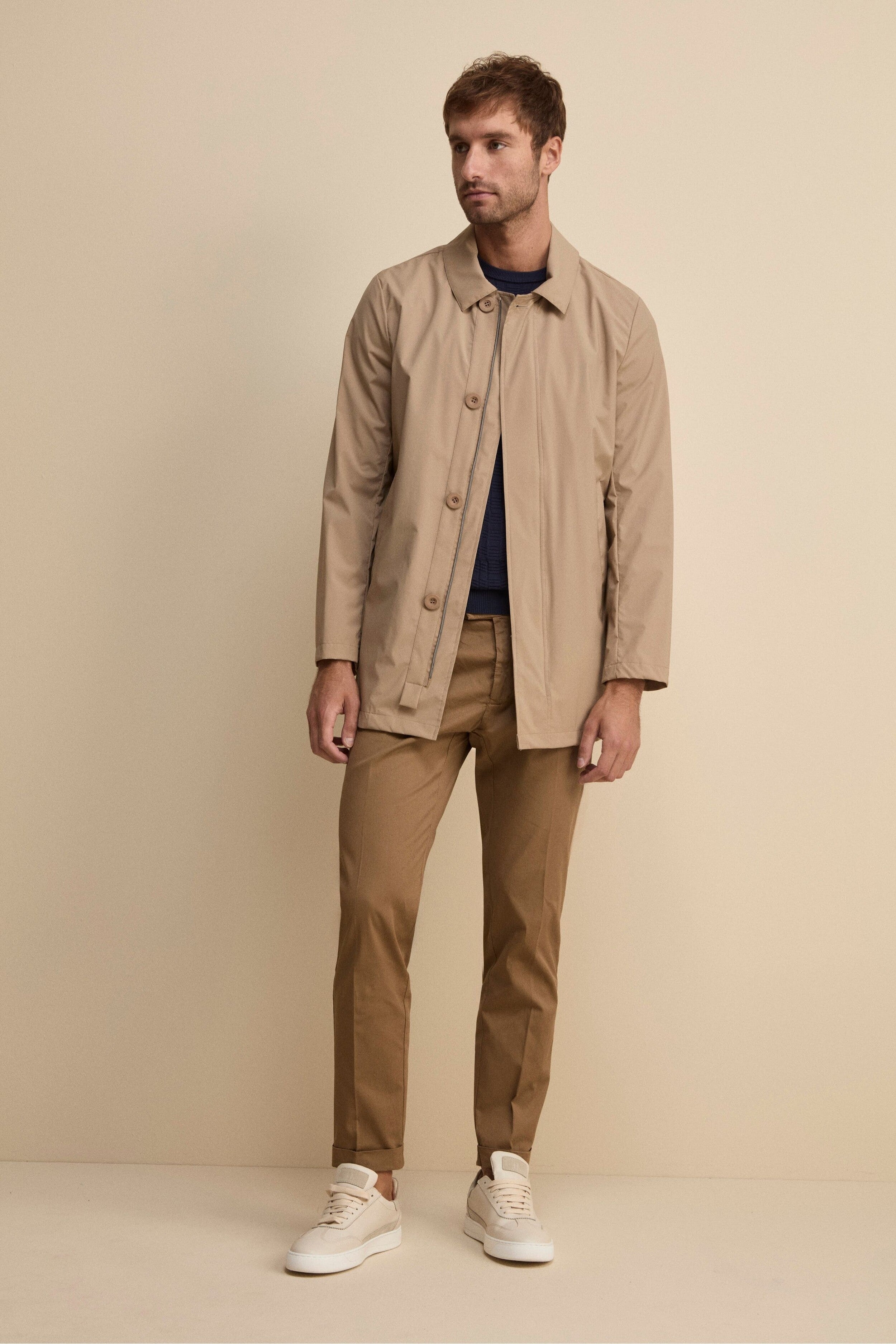 Trench Impermeabile con Zip e Bottoni - BEIGE