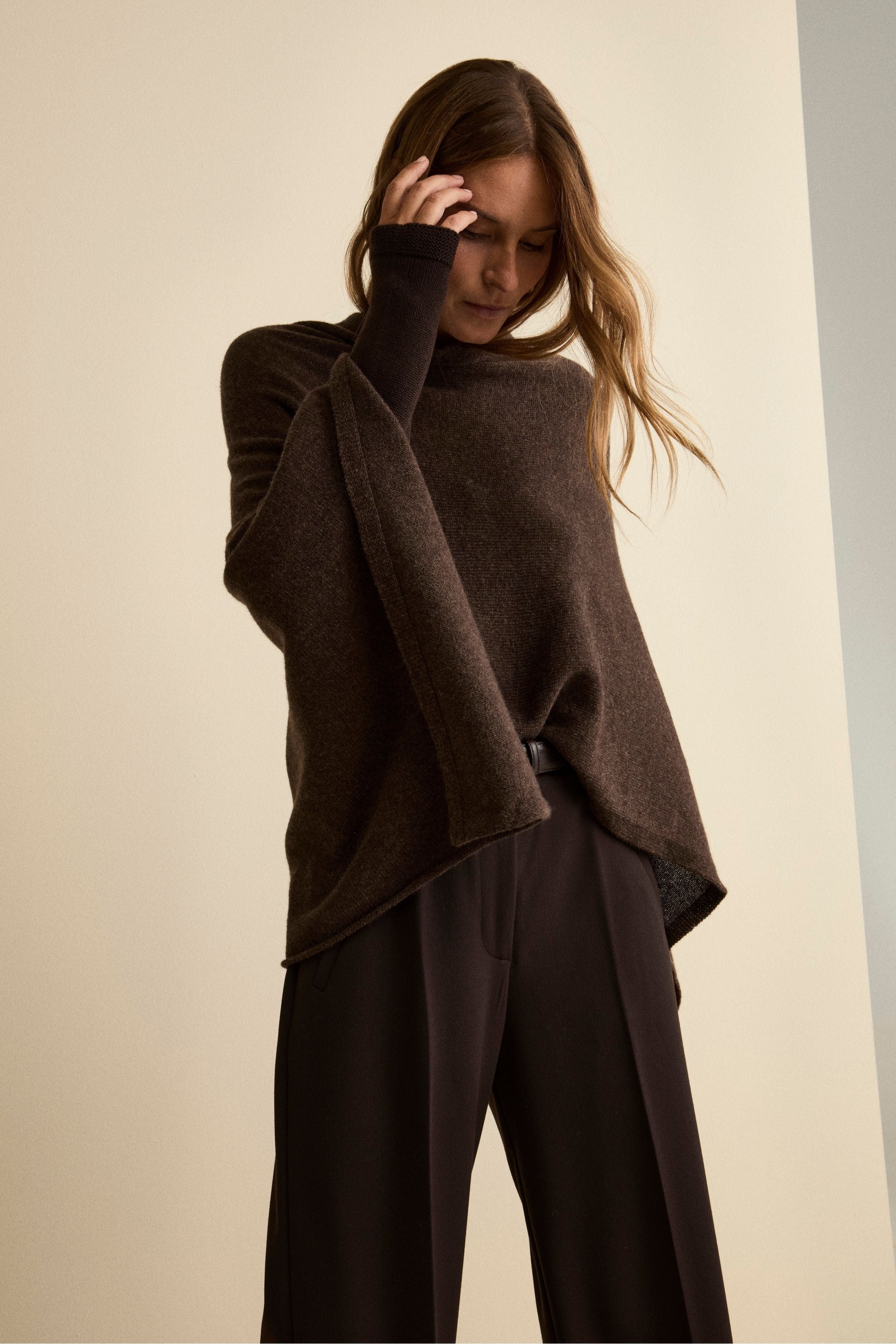 Mantella in cashmere da donna - MARRONE