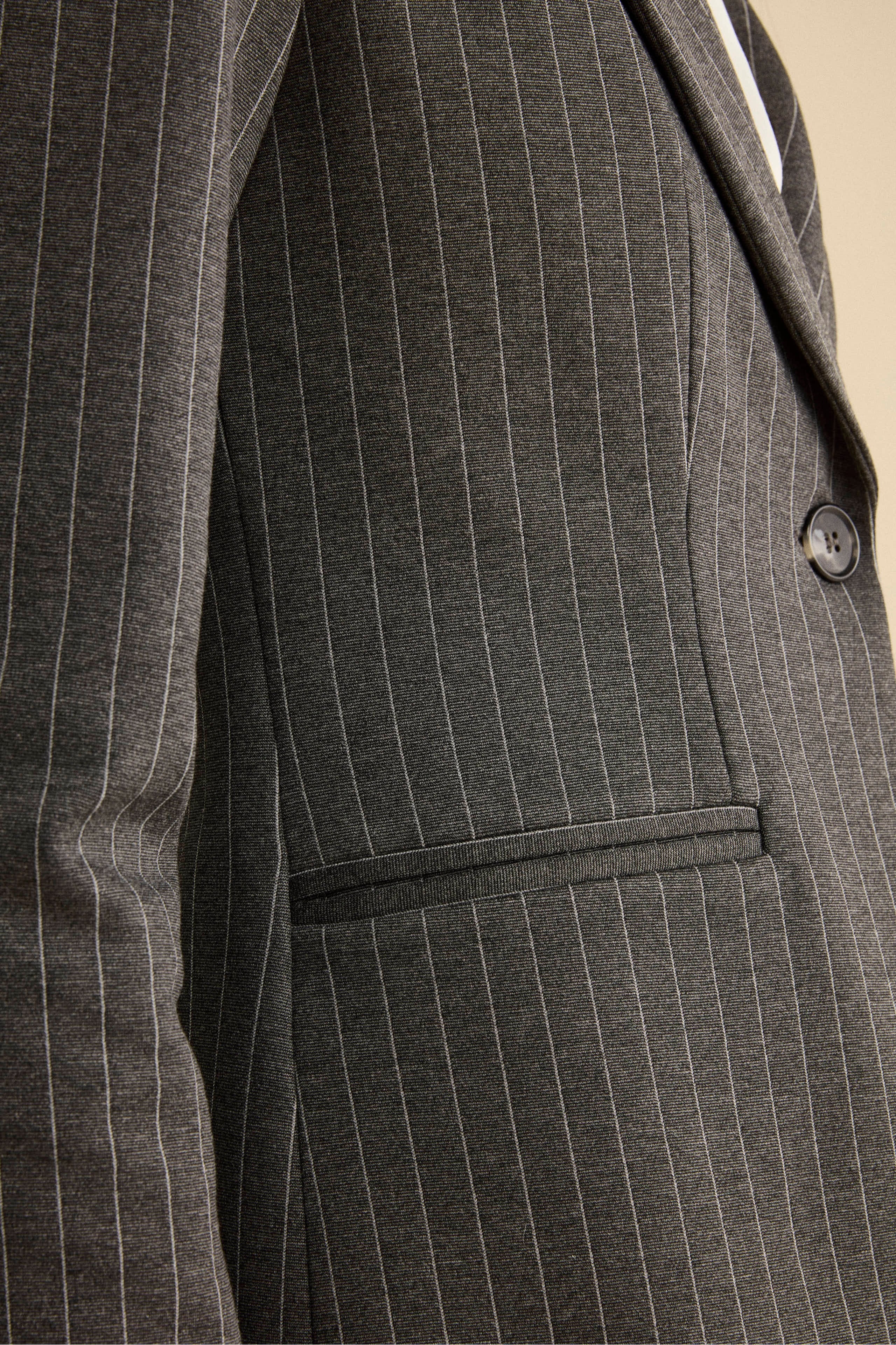 Tailleur Gessato Monopetto con Revers Classico - GRIGIO GESSATO