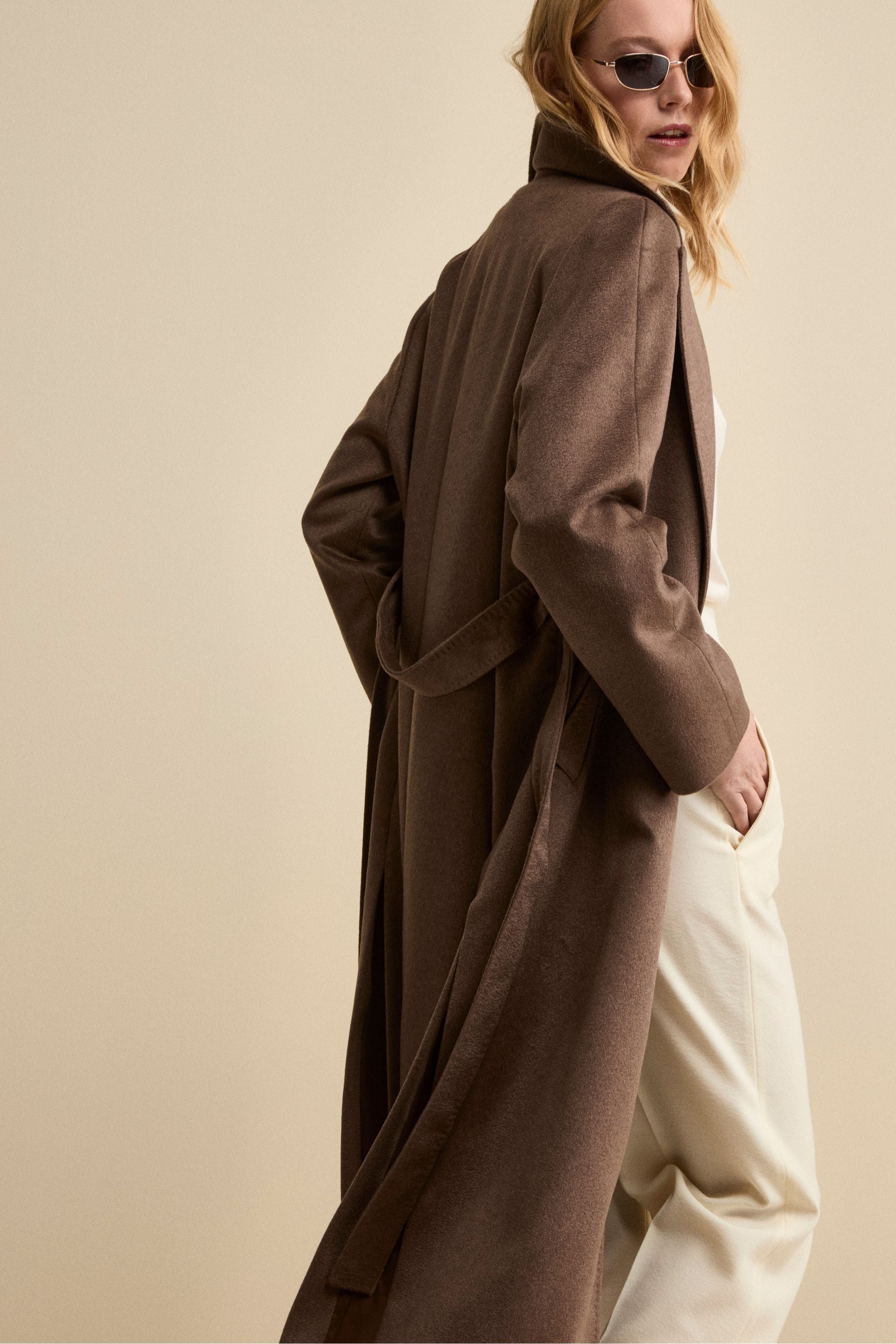 Cappotto Vestaglia Lungo in Puro Cashmere - NOCCIOLA