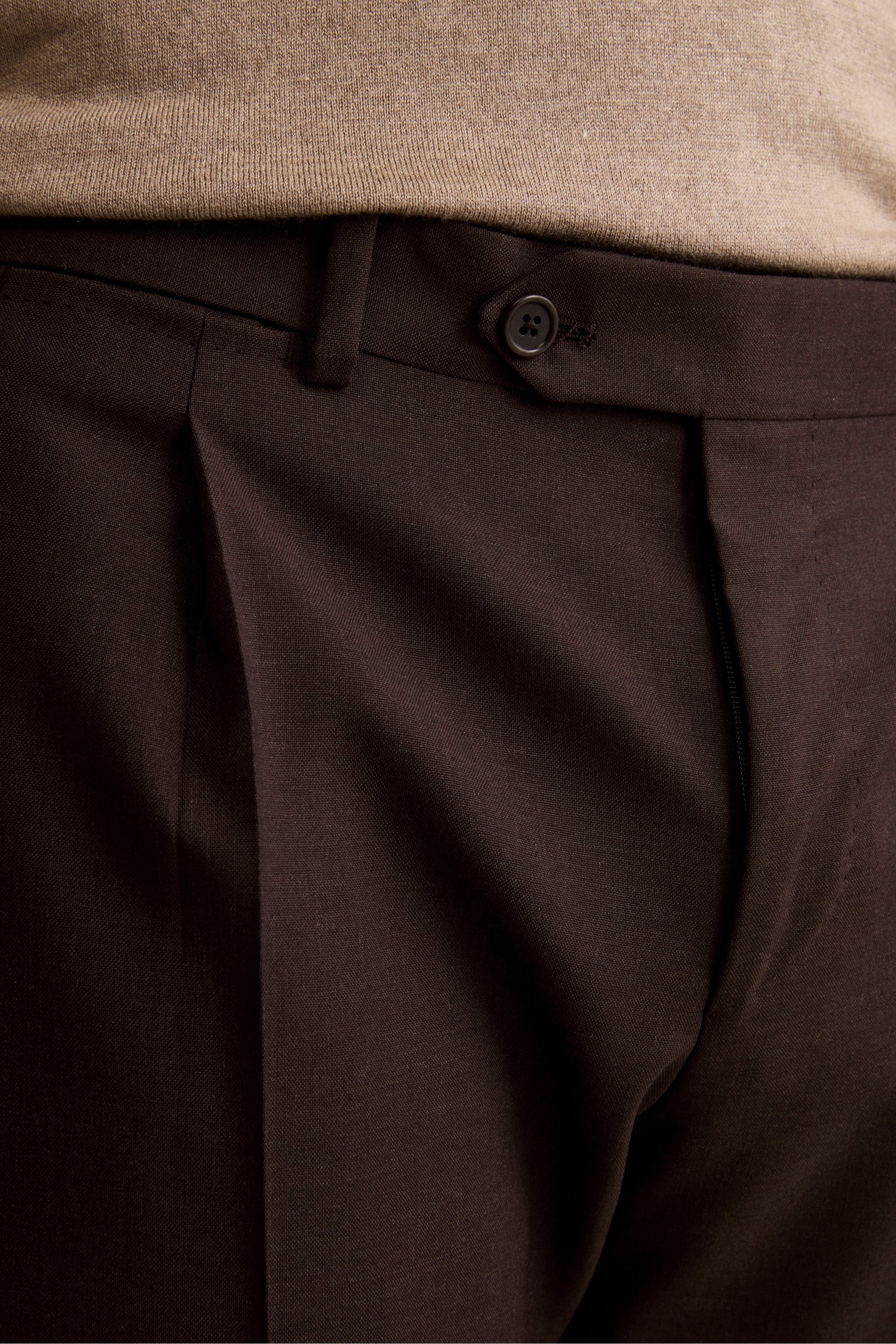 Abito Semifoderato Slim Fit in Lana Vergine - MARRONE