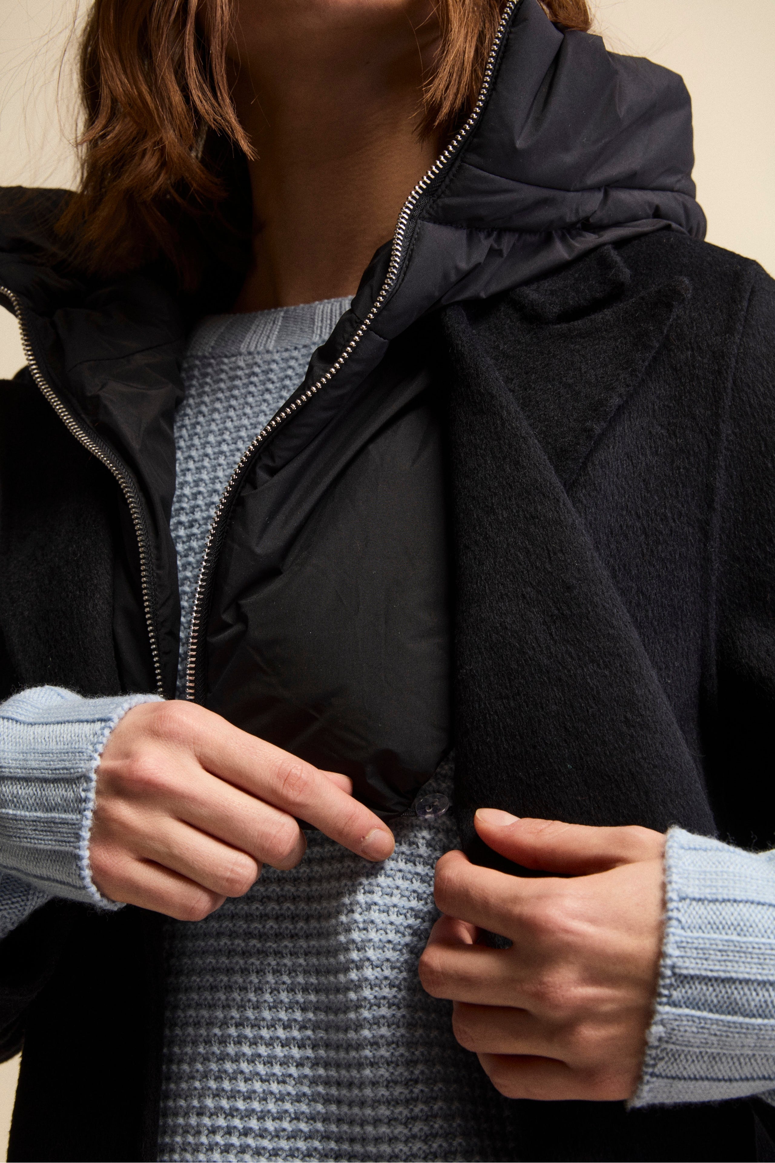 Cappotto Lungo in Misto Lana con Pettorina e Cappuccio - BLU