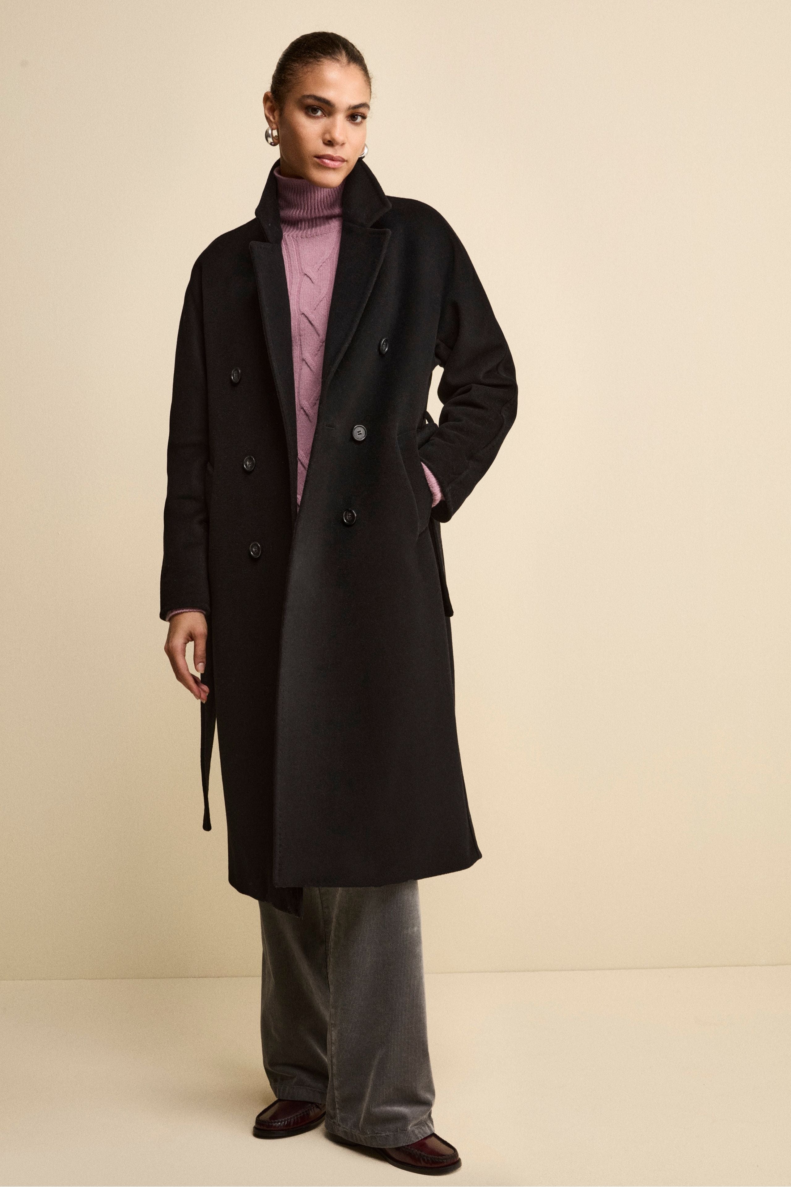 Cappotto Doppiopetto con Revers Classico in Lana e Cashmere - NERO