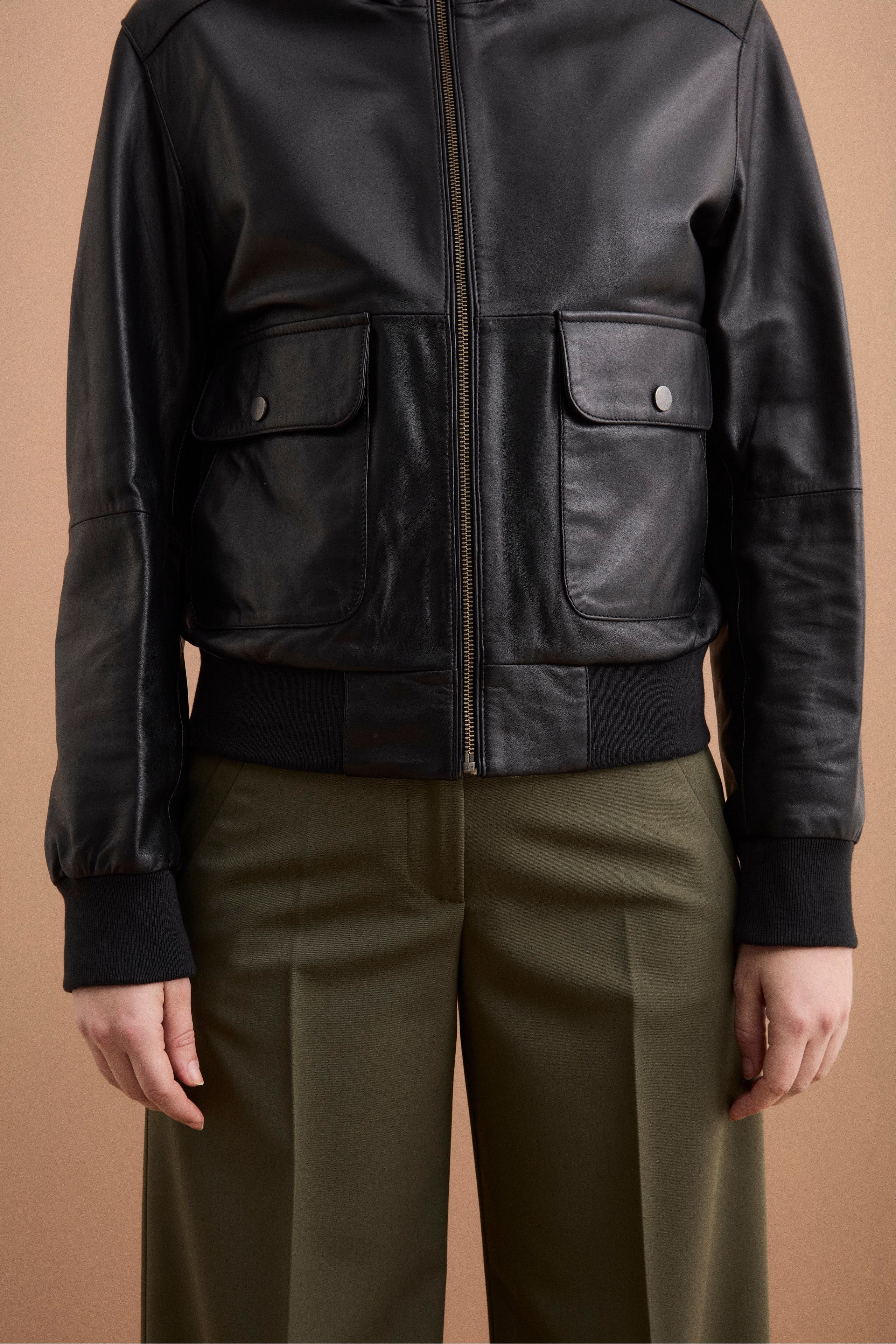 Bomber in Pelle con Tasche - NERO