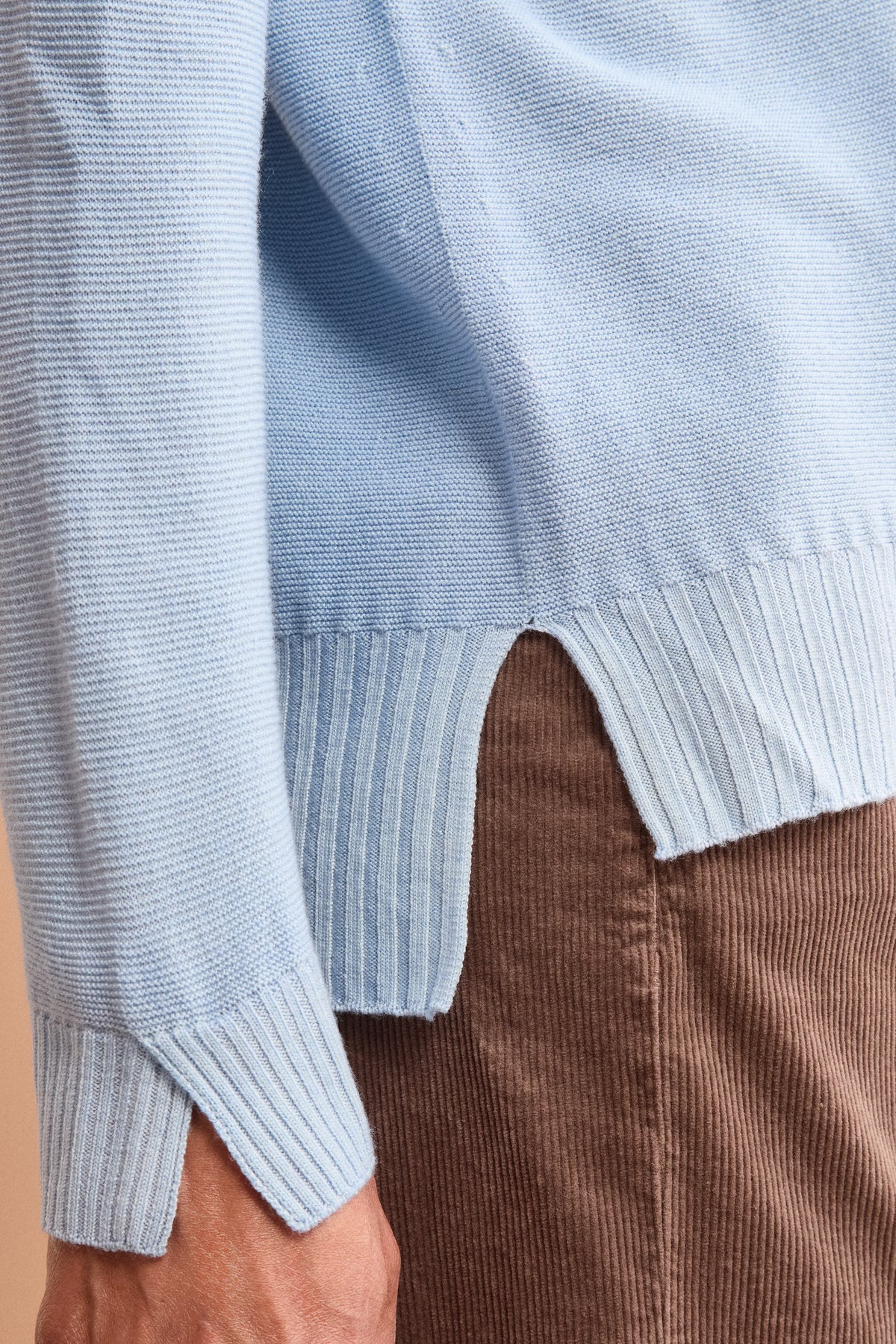 Maglia Over Scollo a V in Lana Merino - AZZURRO