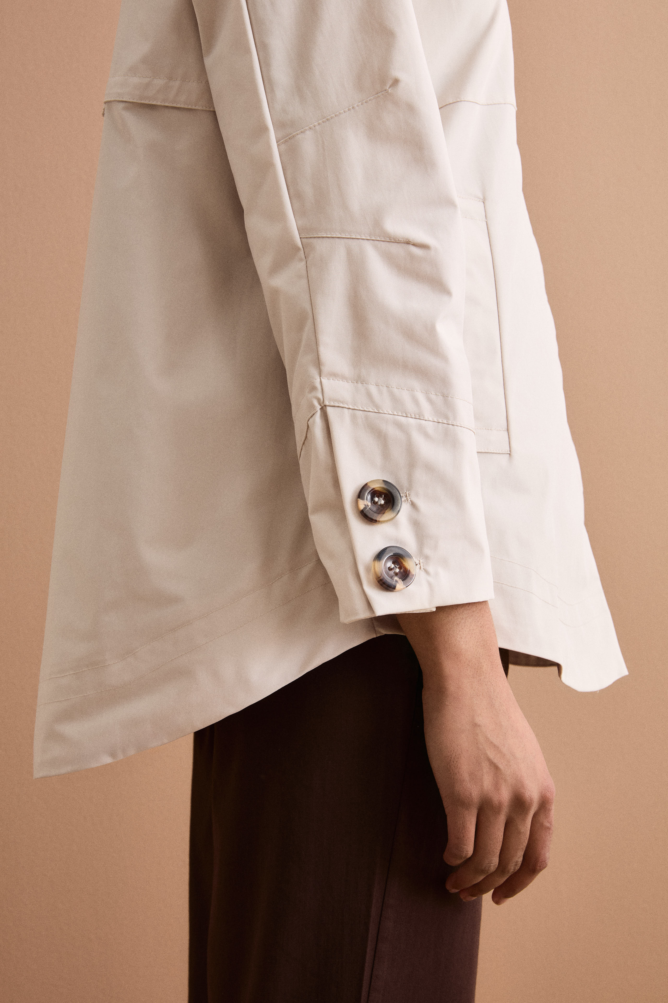 Giubbino Over con Cappuccio e Tasche Laterali - AVORIO