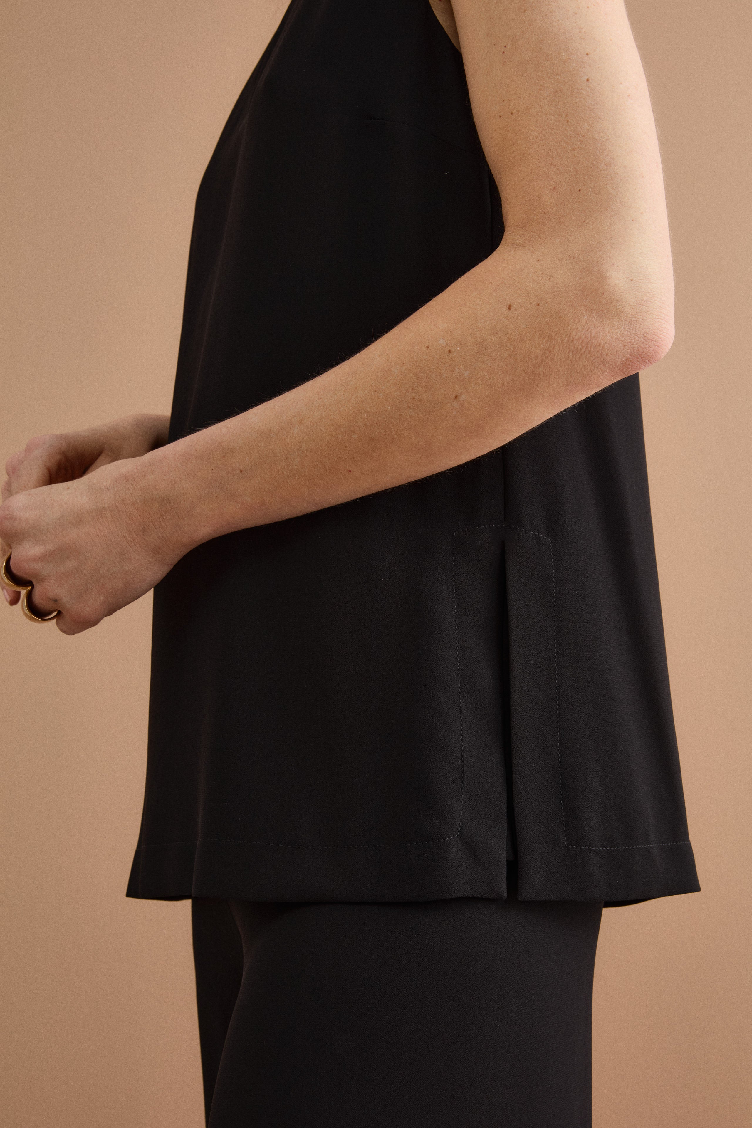 Top Elegante da Cerimonia in Doppia Georgette - NERO
