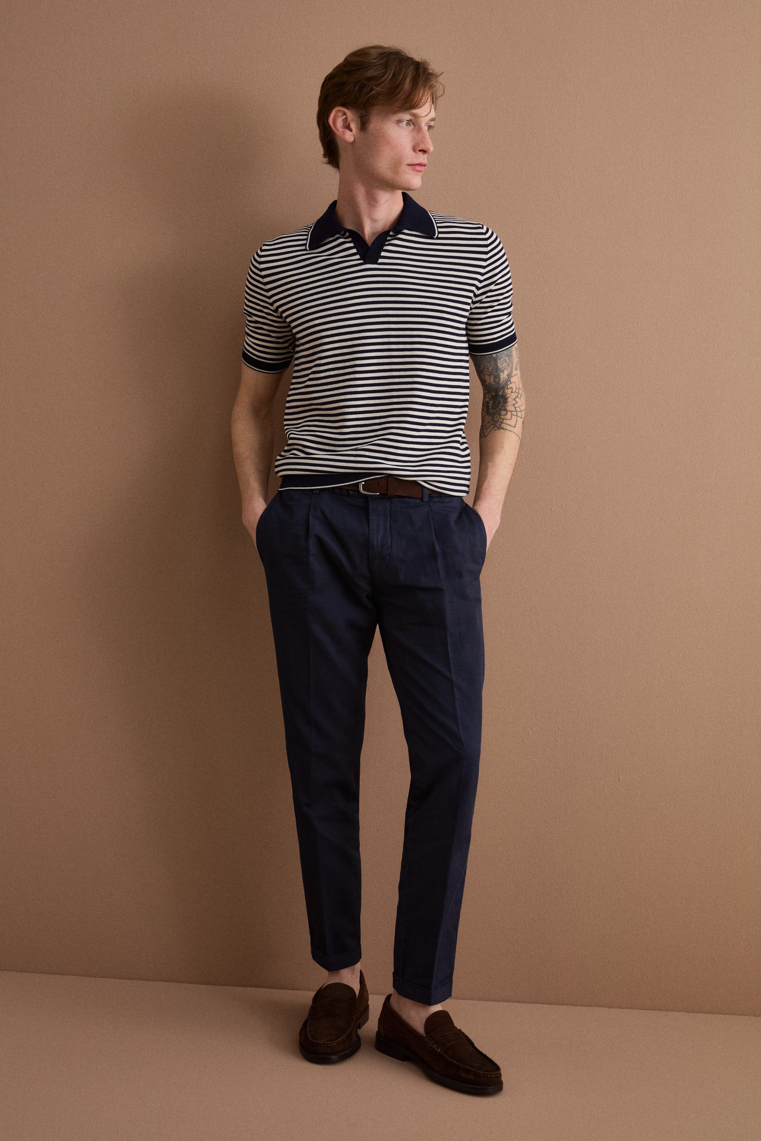 Pantalone Carrot in Misto Lino con Pinces e Risvolto - BLU