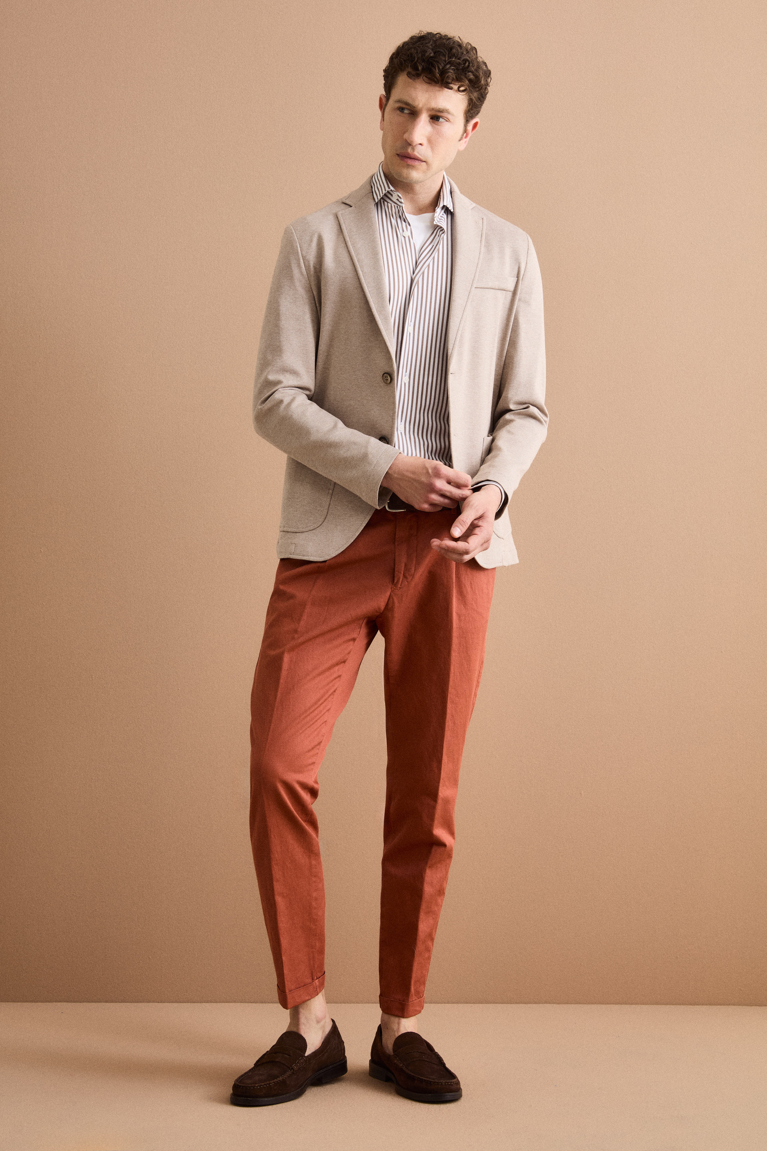 Pantalone Carrot in Misto Lino con Pinces e Risvolto - BRUCIATO