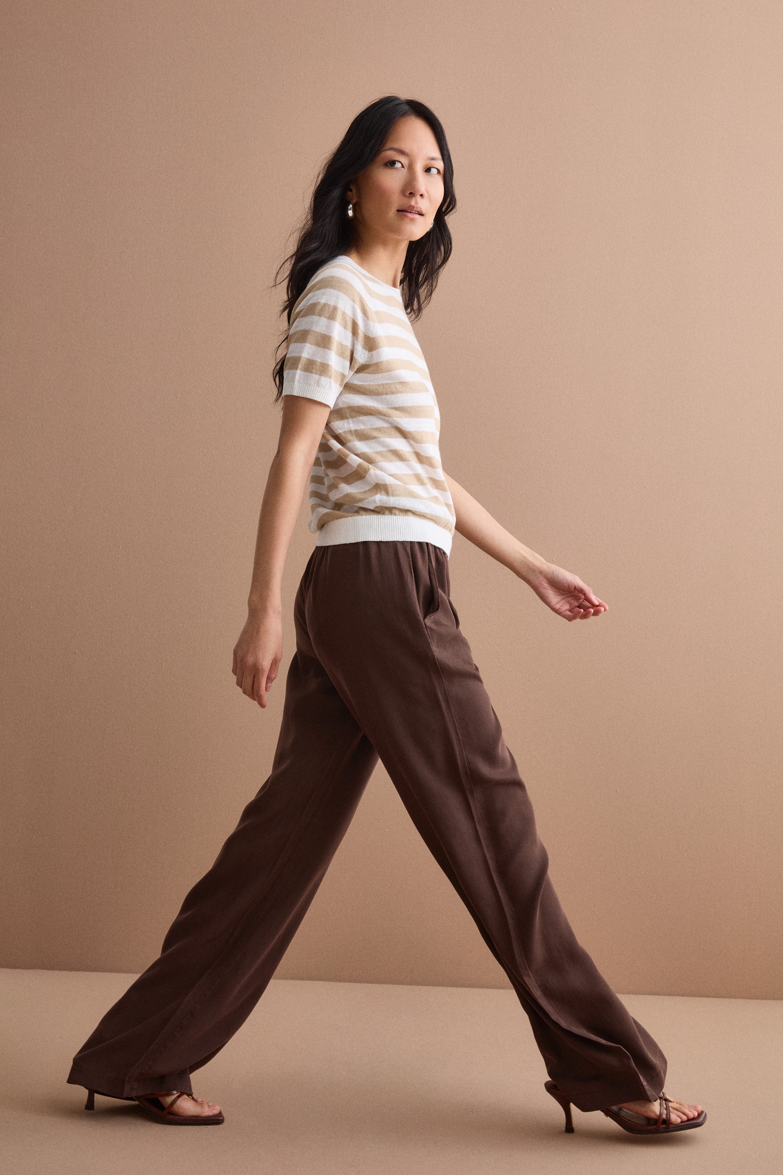 Pantalone Wide Leg con Elastico in Vita - MARRONE