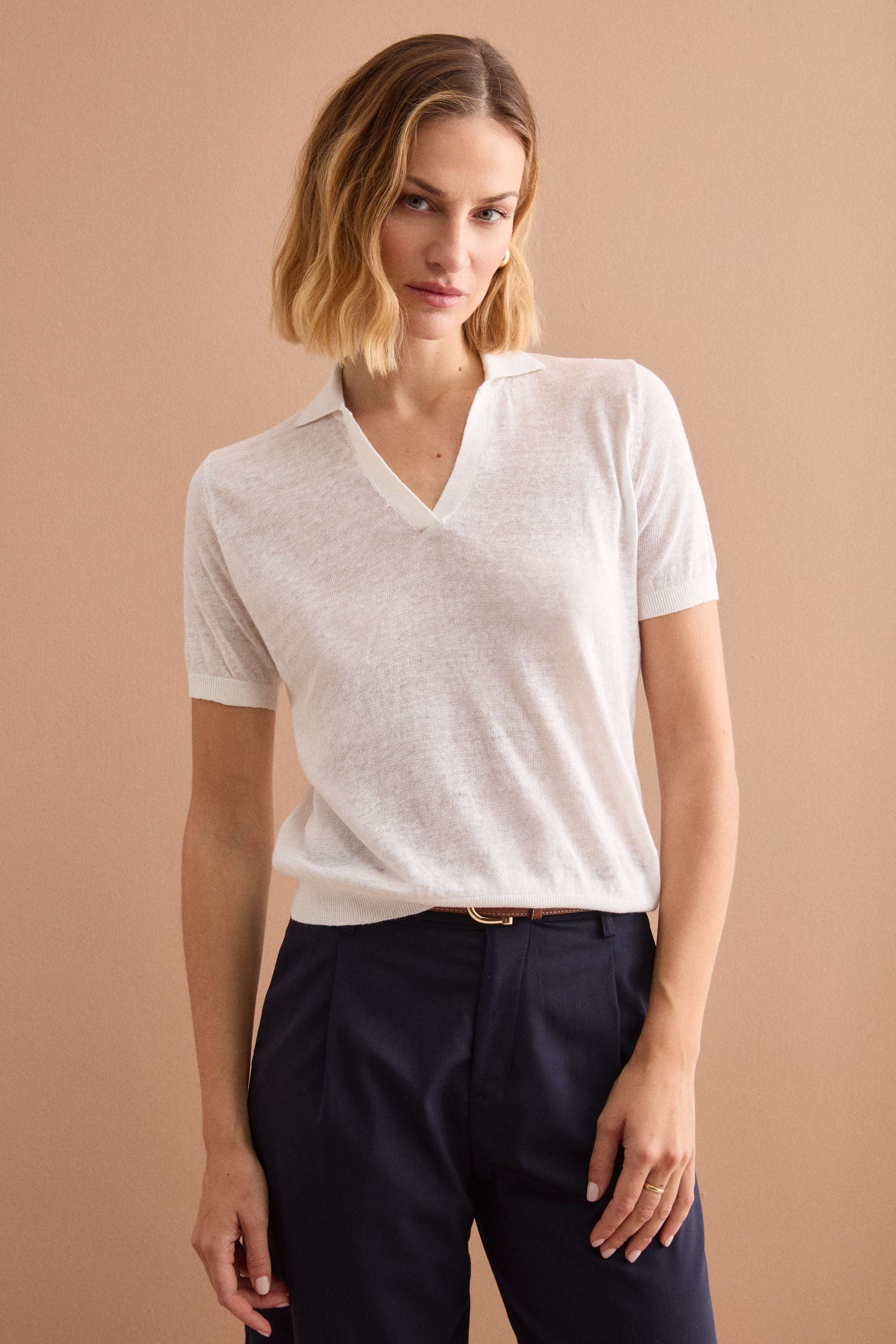 Polo Boxy Donna con Scollo a V - BIANCO