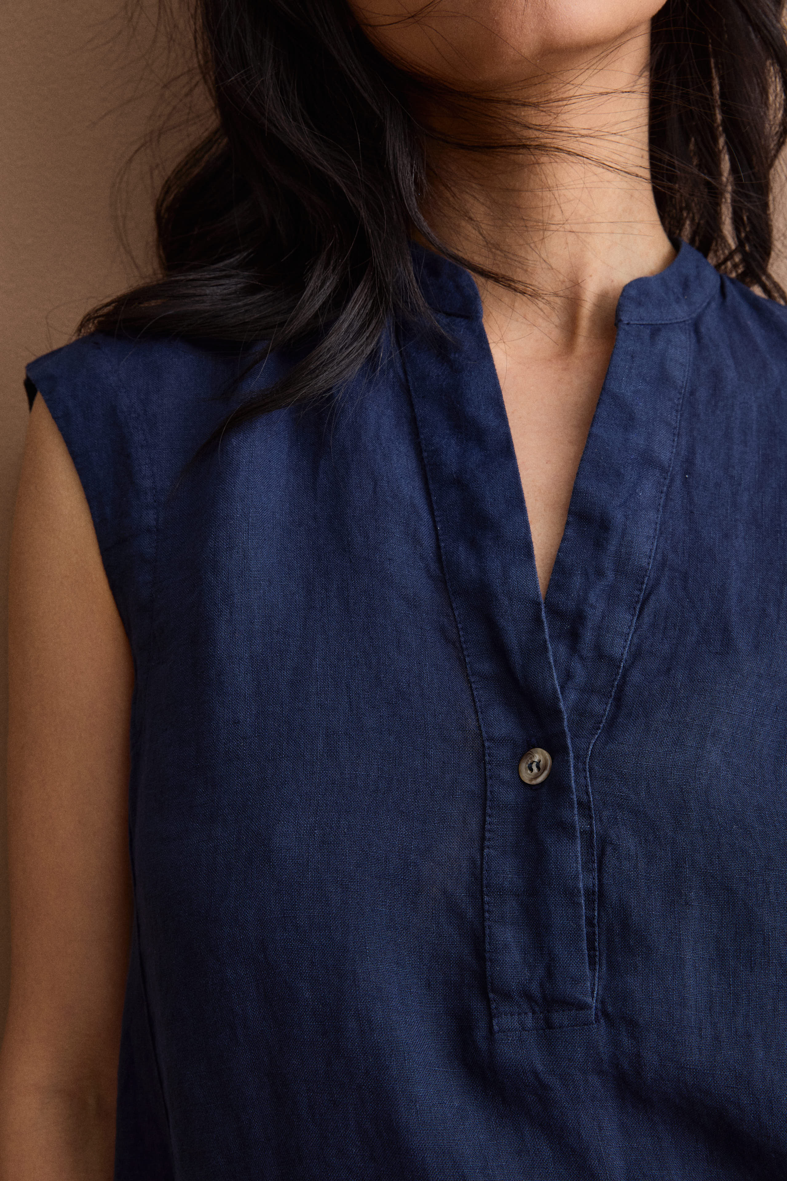 Top Smanicato in Lino con Scollo a V - NAVY