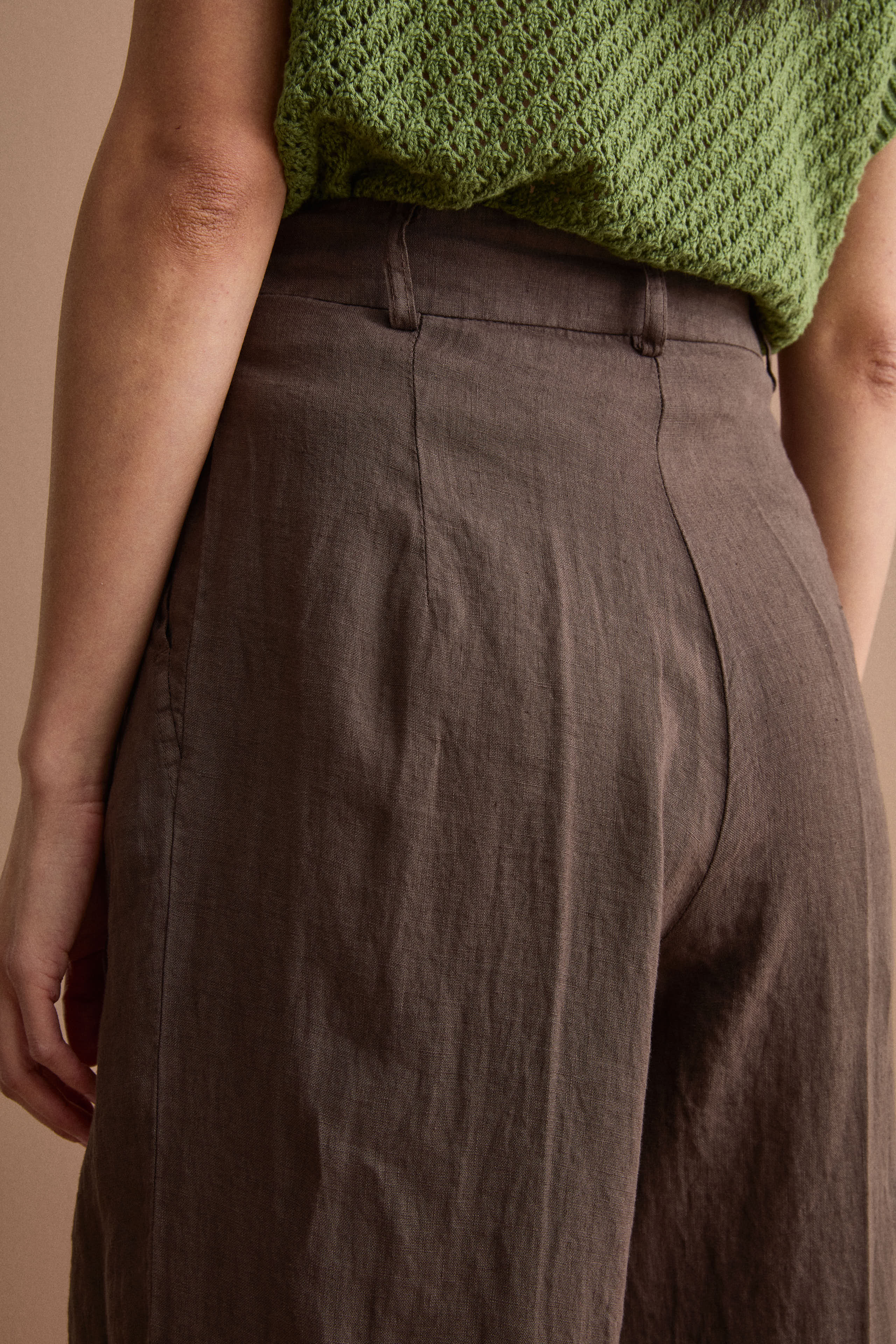 Pantalone Gamba Larga in Lino con Pinces - T.MORO
