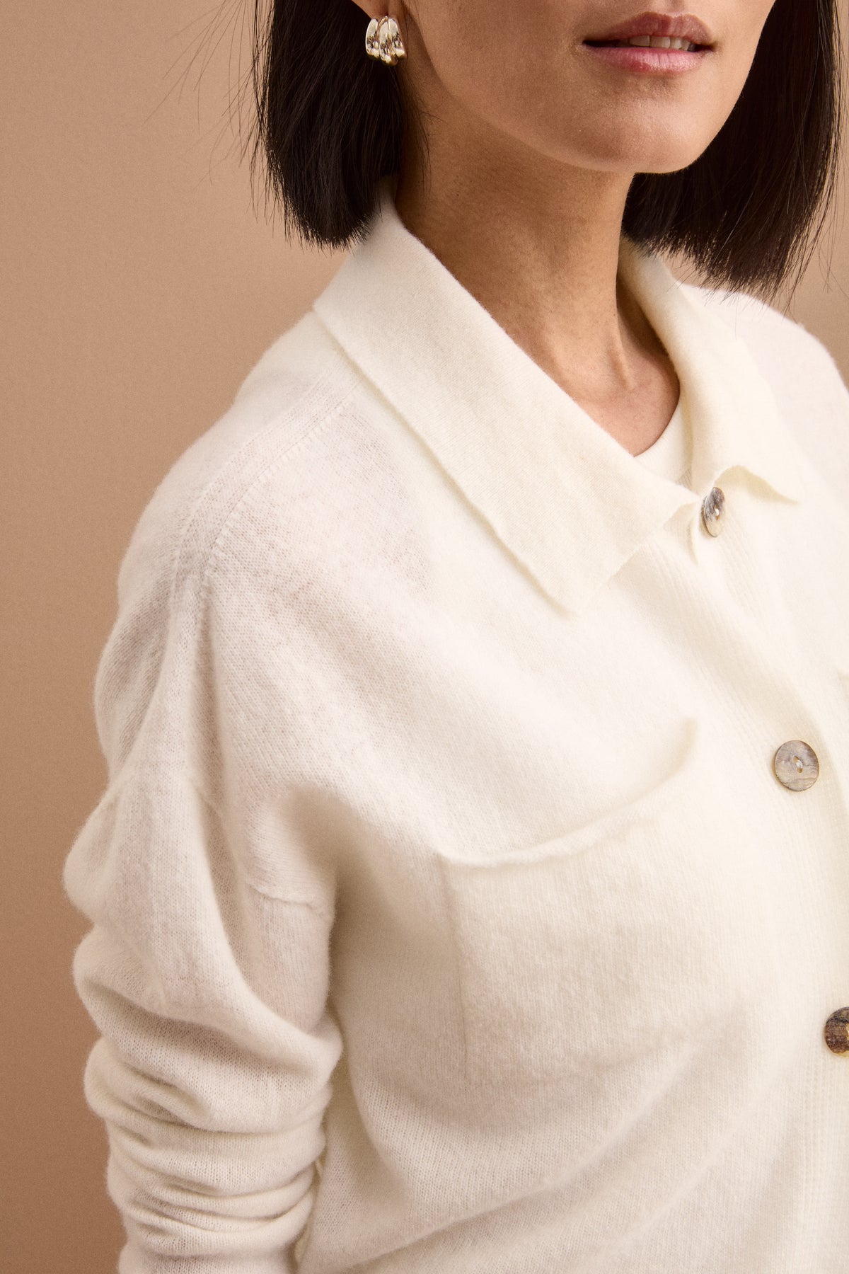 Cardigan con Bottoni e Collo a Polo in Lana Super Soft - PANNA