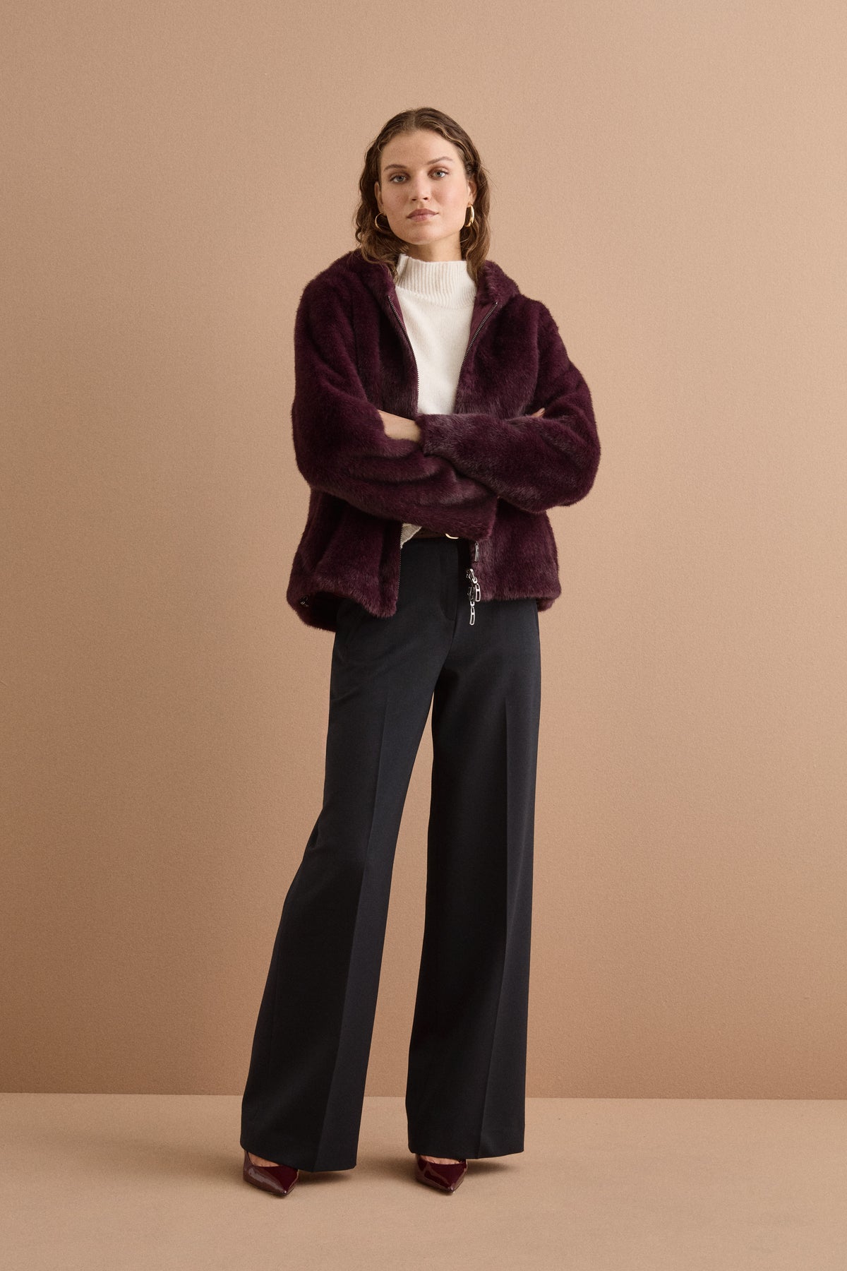Pelliccia Reversibile con Zip e Cappuccio - BORDEAUX