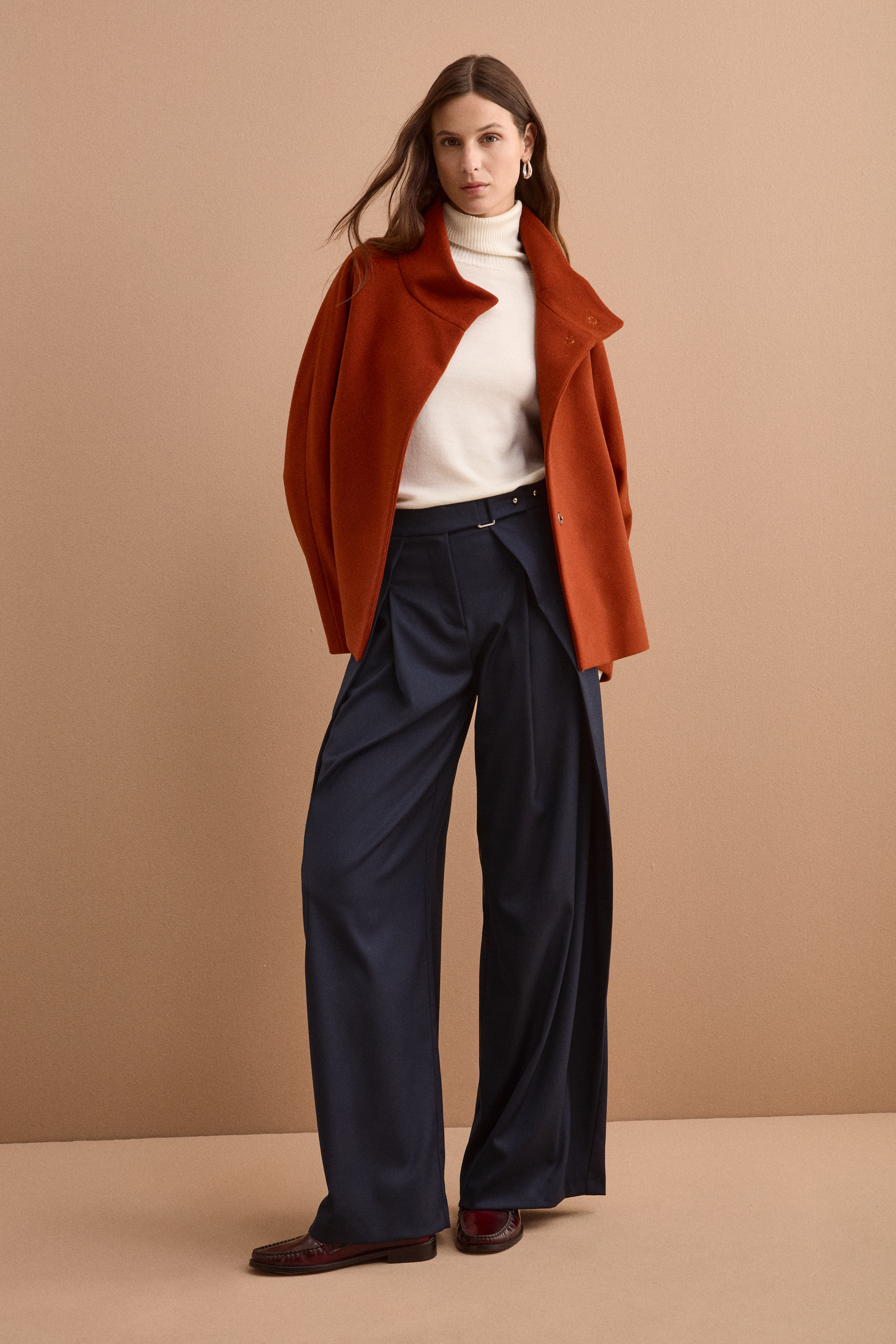Pantalone Elegante a Gamba Larga con Pieghe - BLU