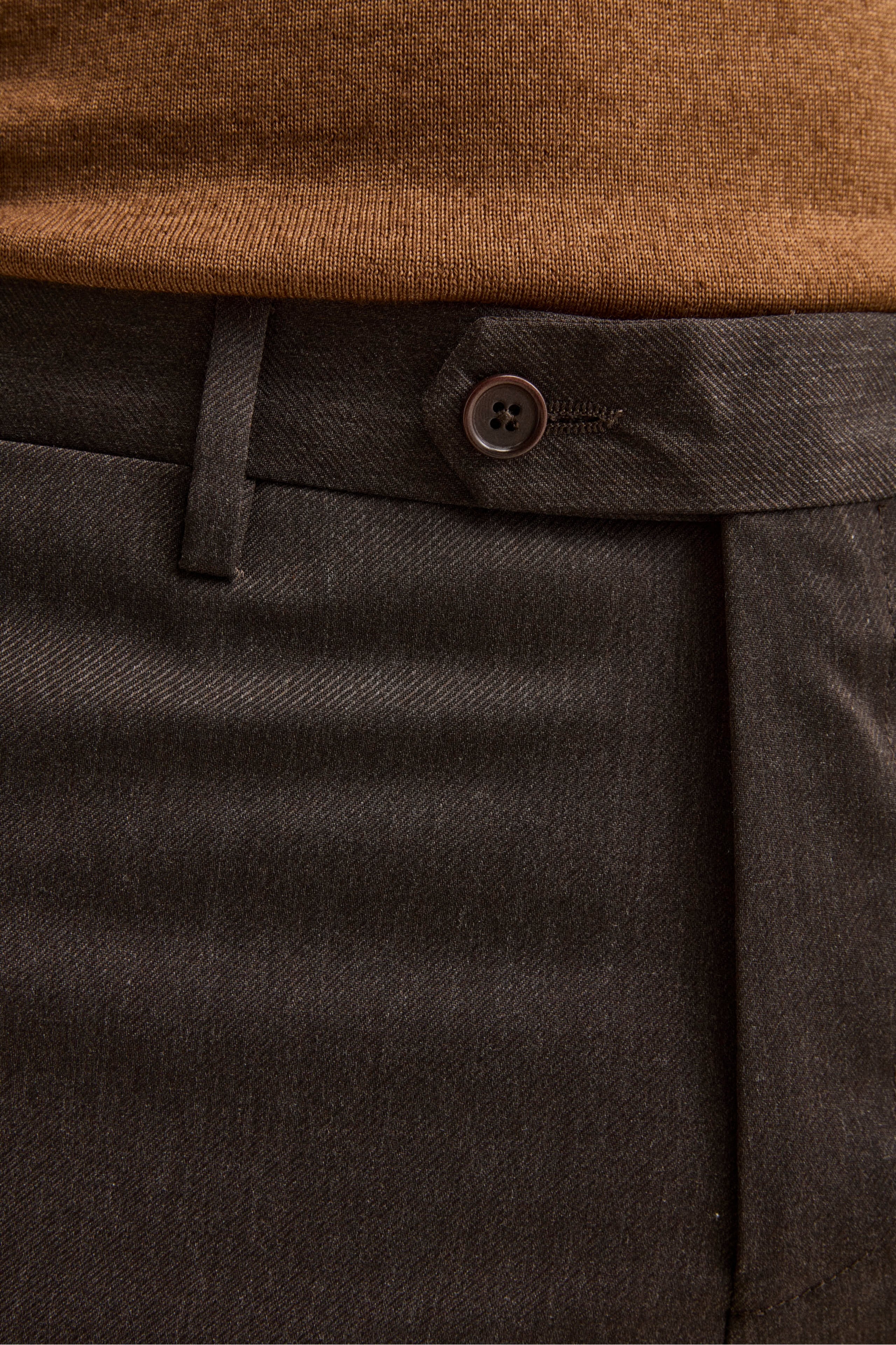 Abito Comfort Fit Monopetto in Lana Vergine - MARRONE