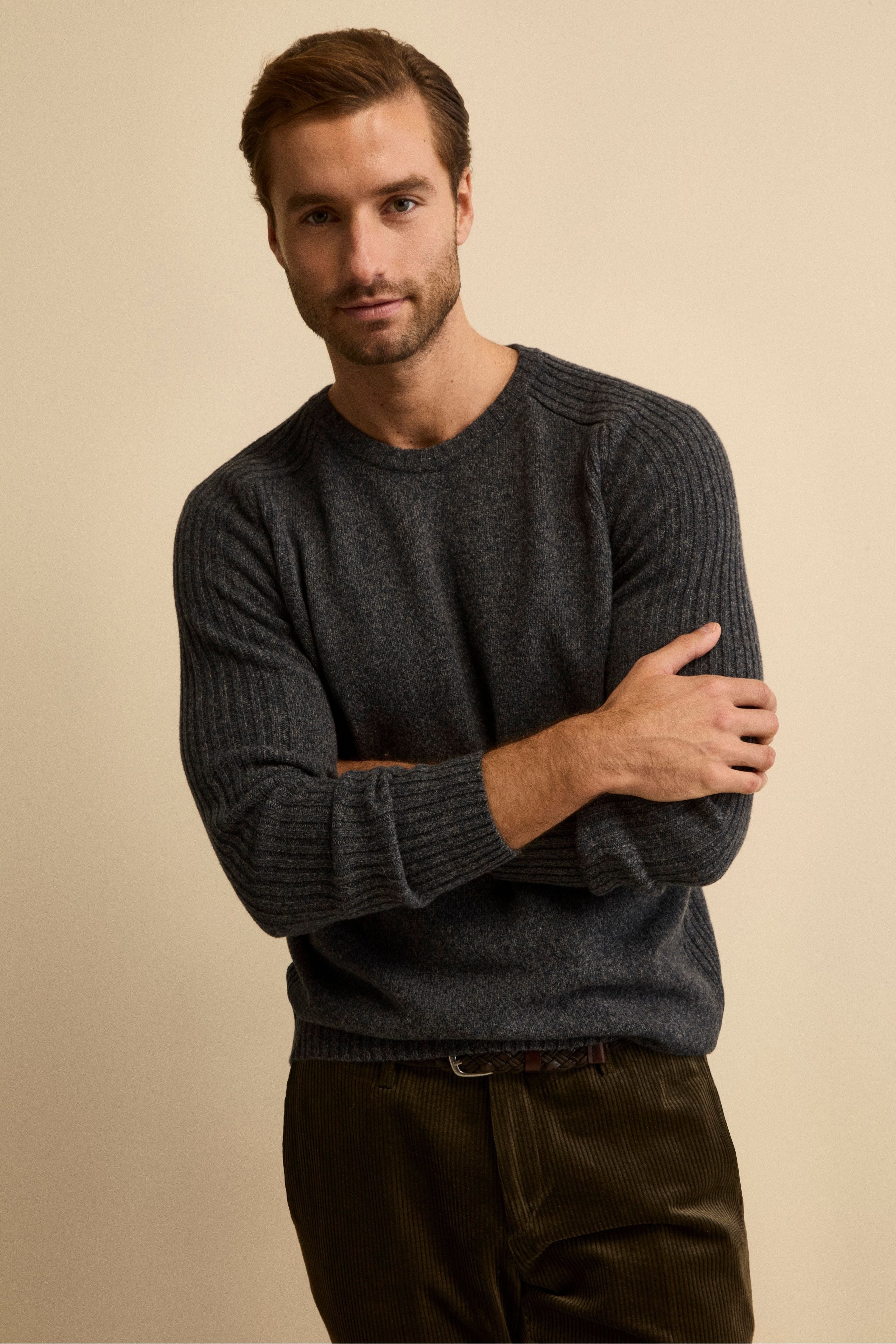 Girocollo Raglan con Motivo a Coste in Misto Lana Vergine - BLU