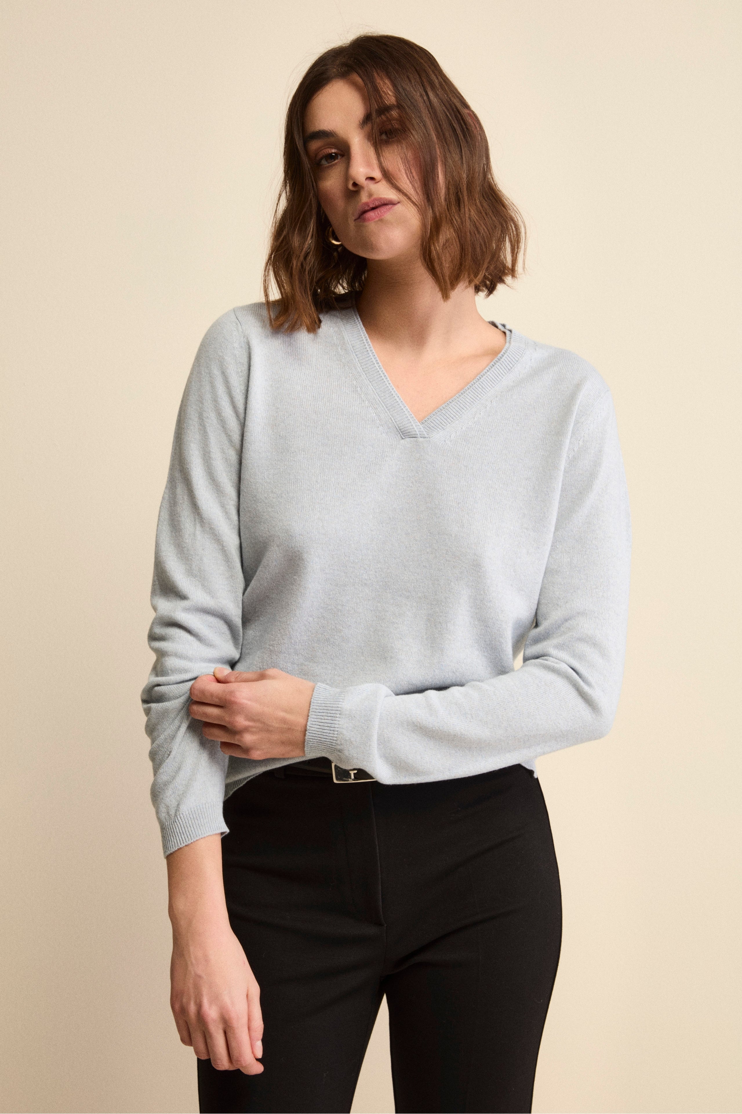 Pullover scollo a V in seta e cashmere - AZZURRO