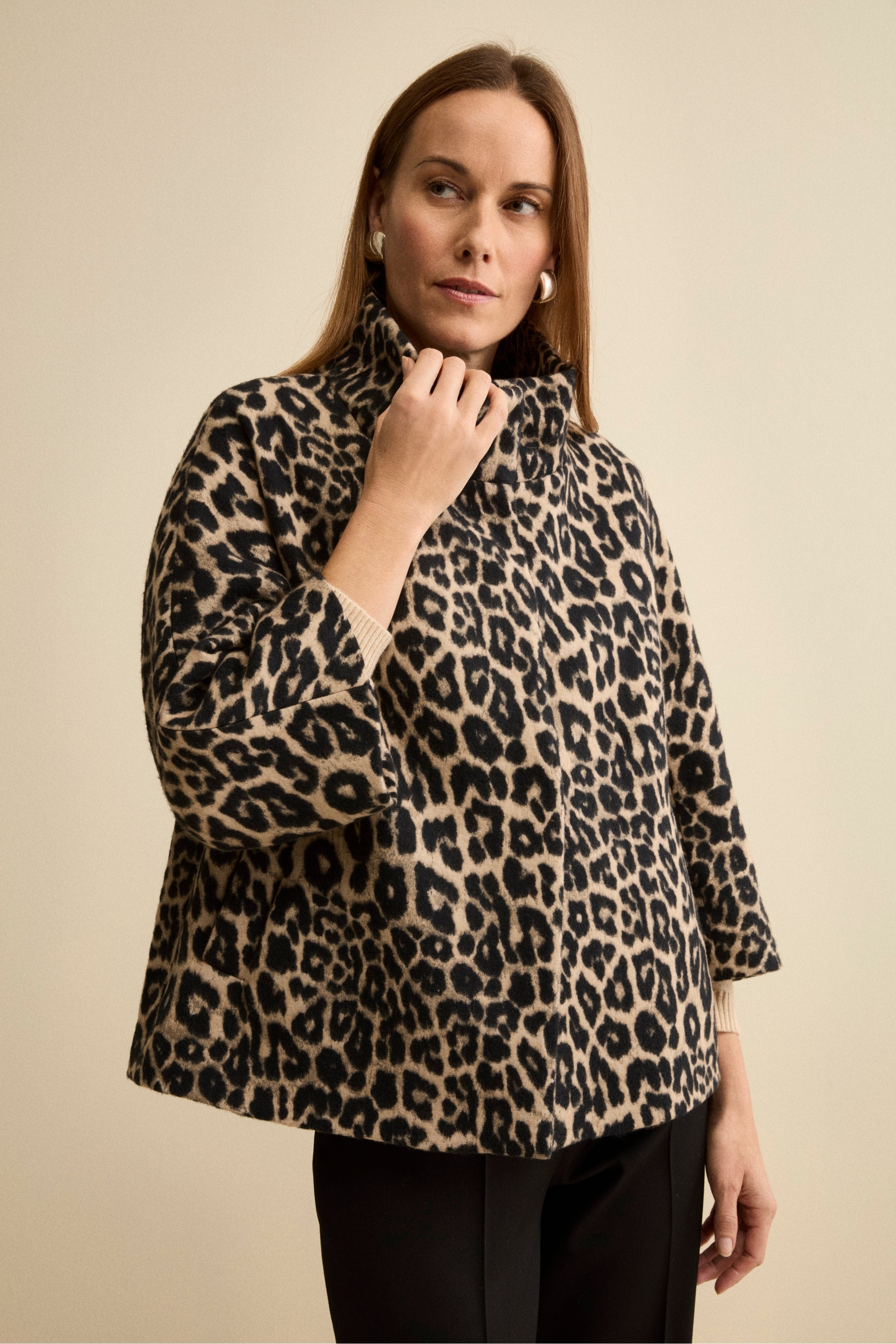 Cappotto Corto Svasato in Fantasia Animalier - MACULATO MORO