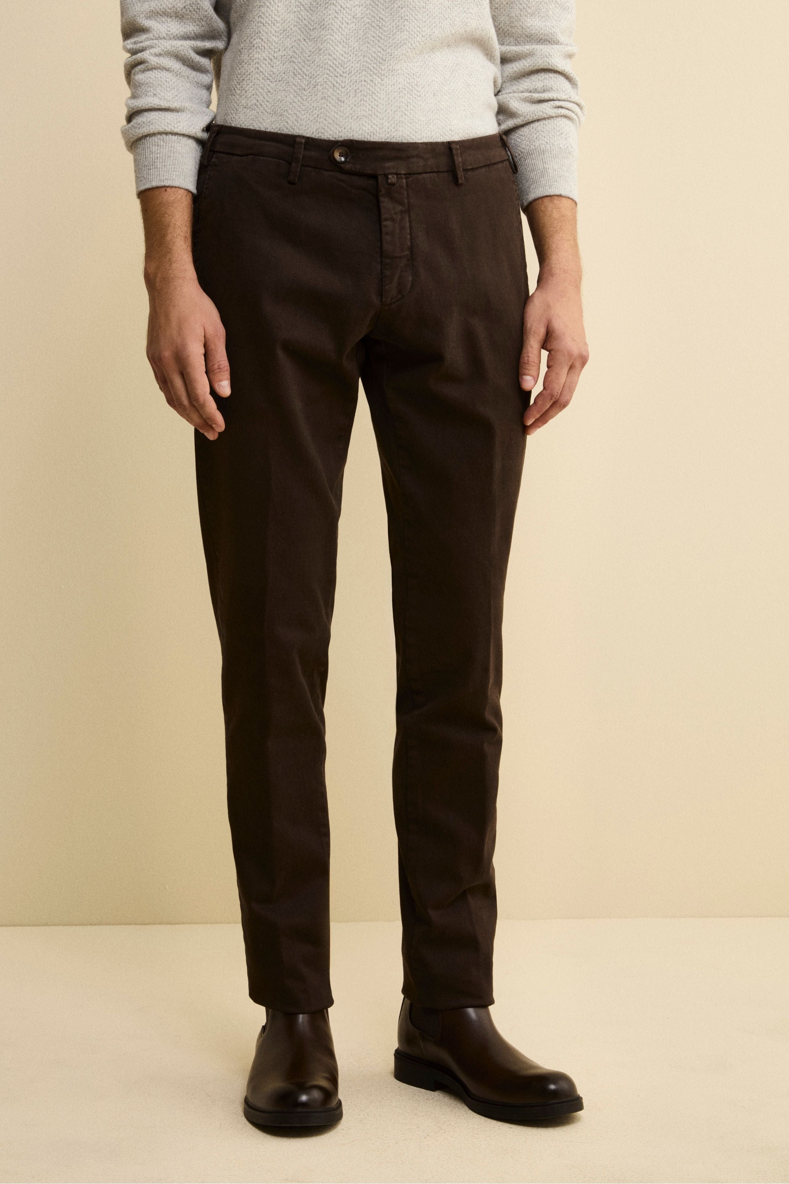 Pantalone Slim Fit in Gabardina Stretch - MARRONE