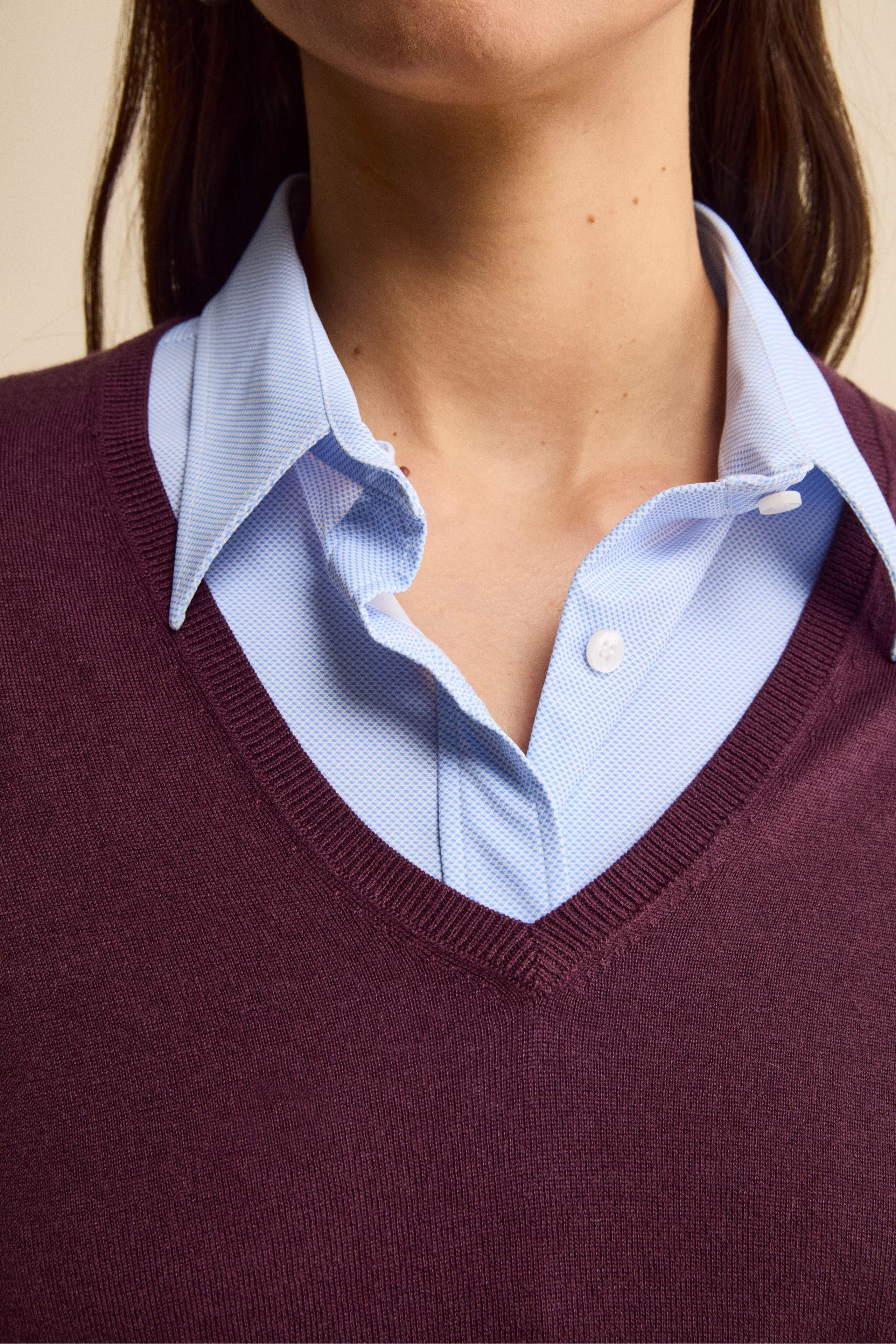 Maglia Scollo a V Extrafine in Seta e Cashmere - MELANZANA