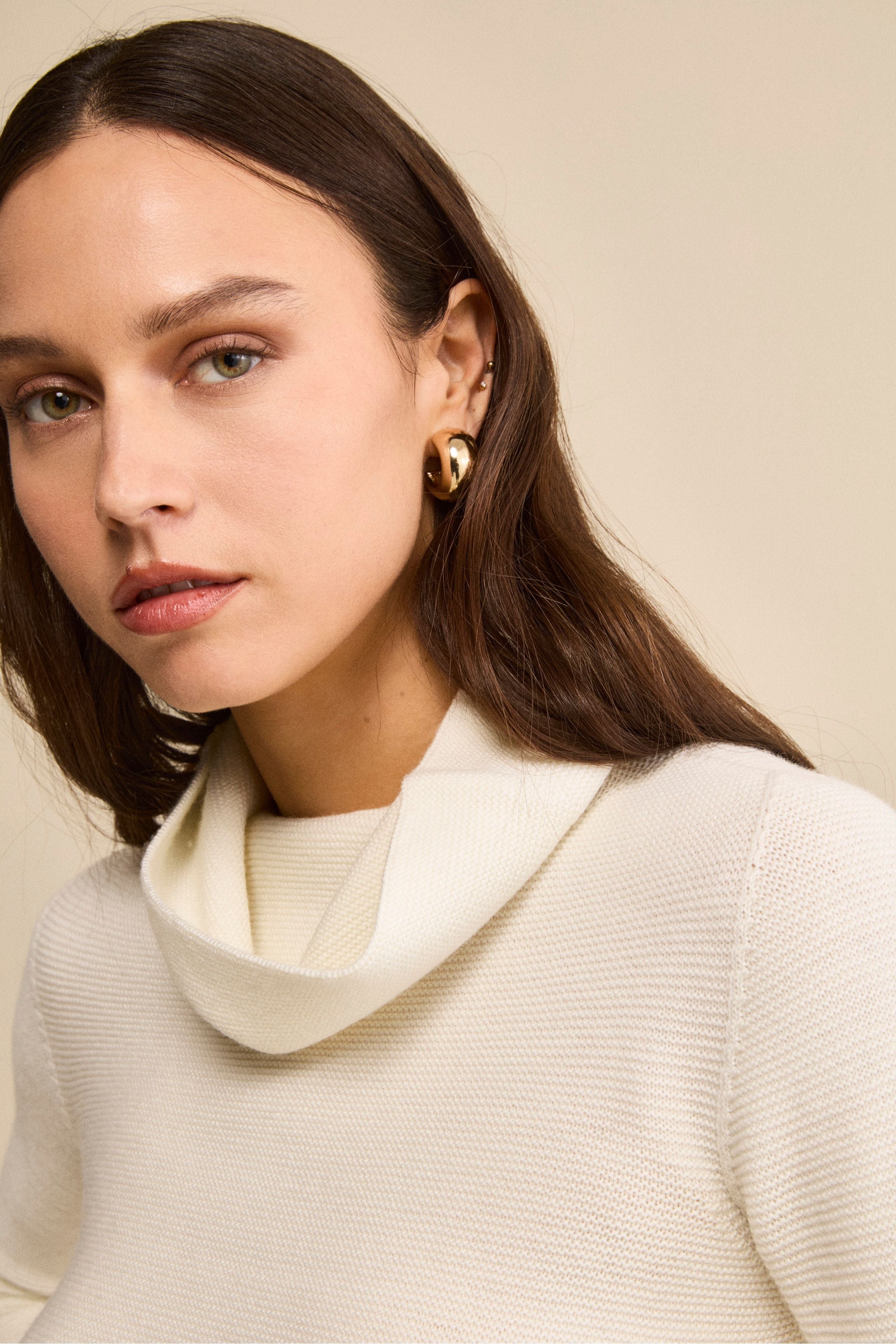 Maglia con Spacchi in Lana Merino - ECRU