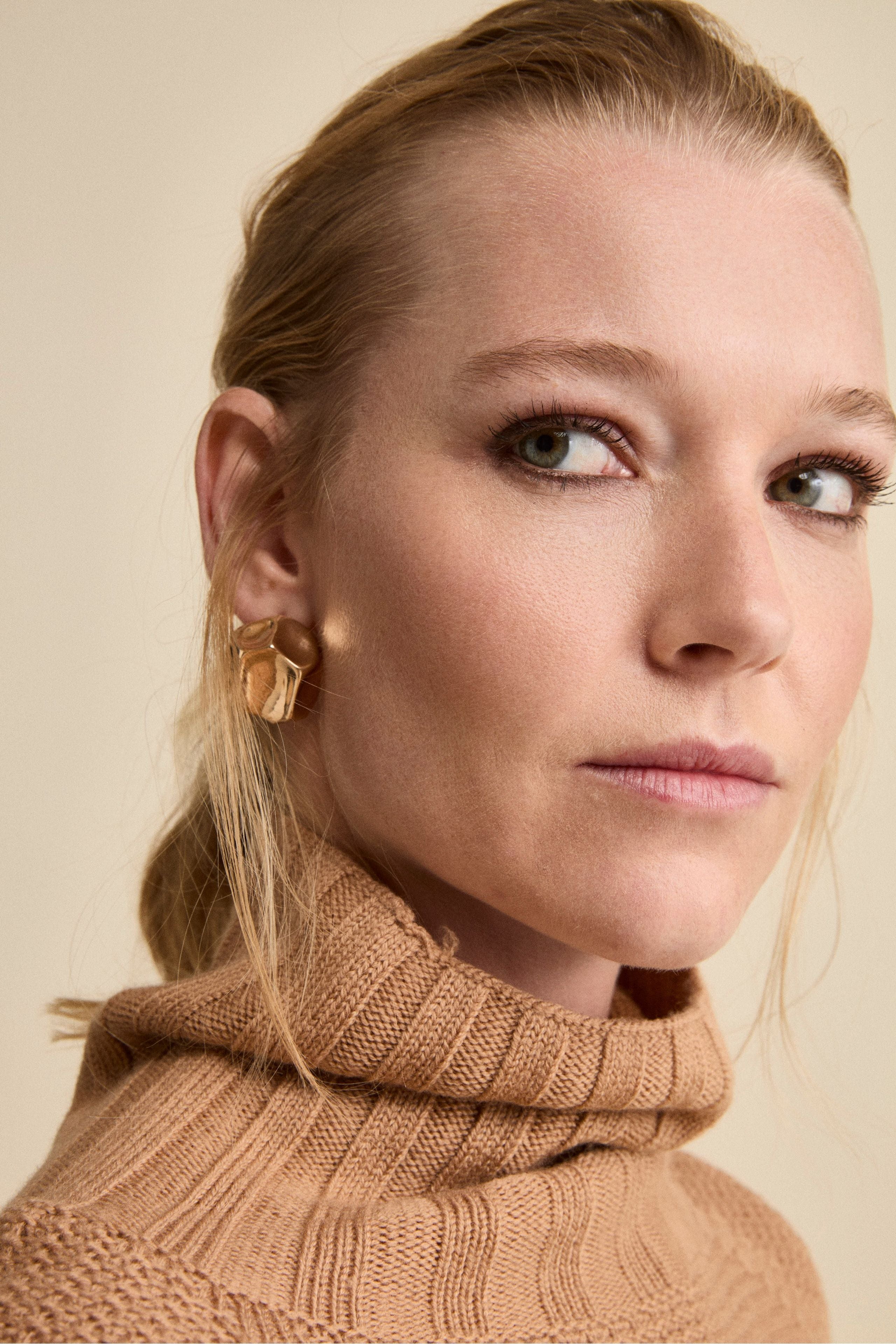 Dolcevita Morbido Lavorato in Lana Merino - CAMMELLO