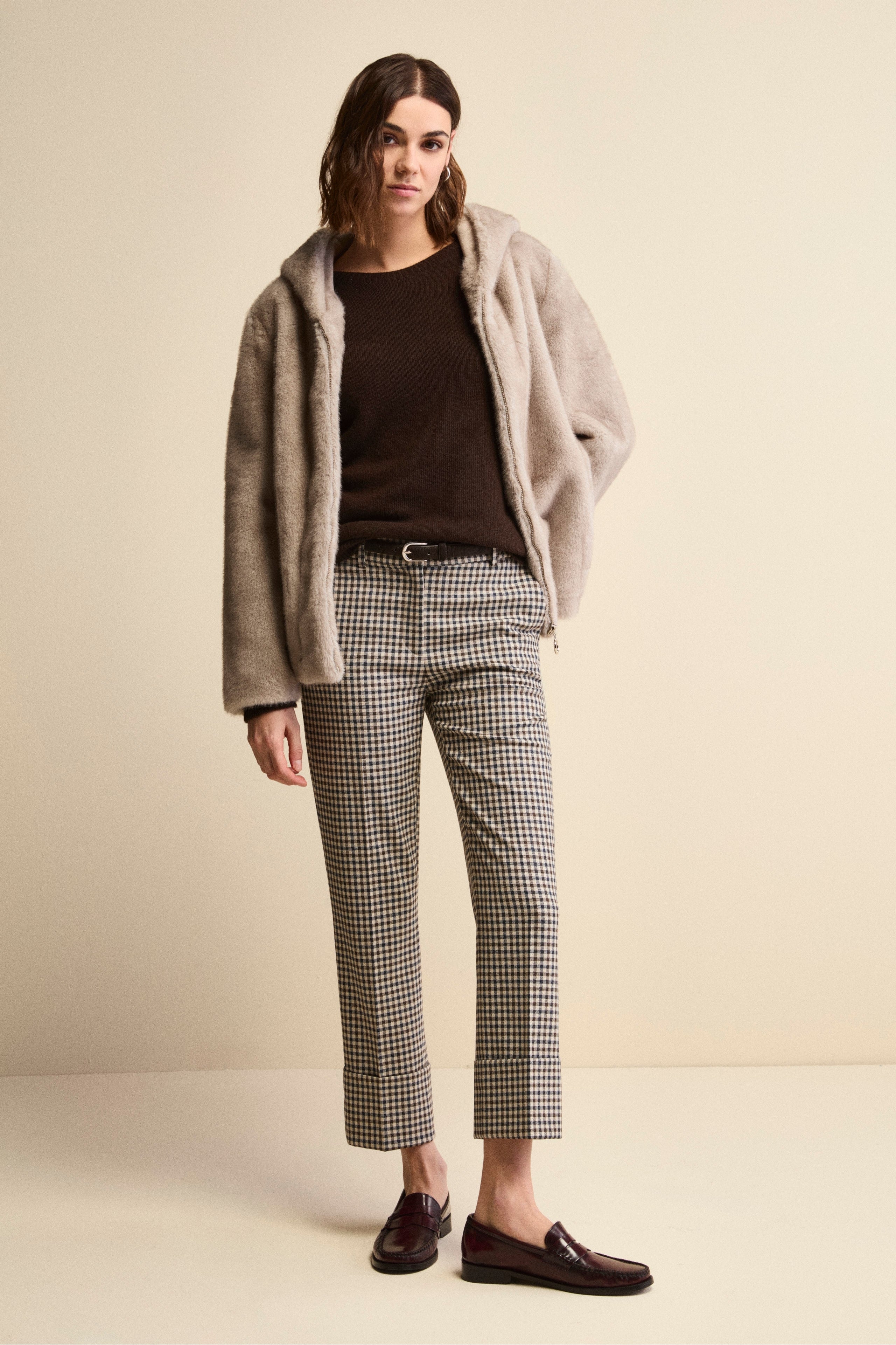 Pelliccia con Zip e Cappuccio - GRIGIO