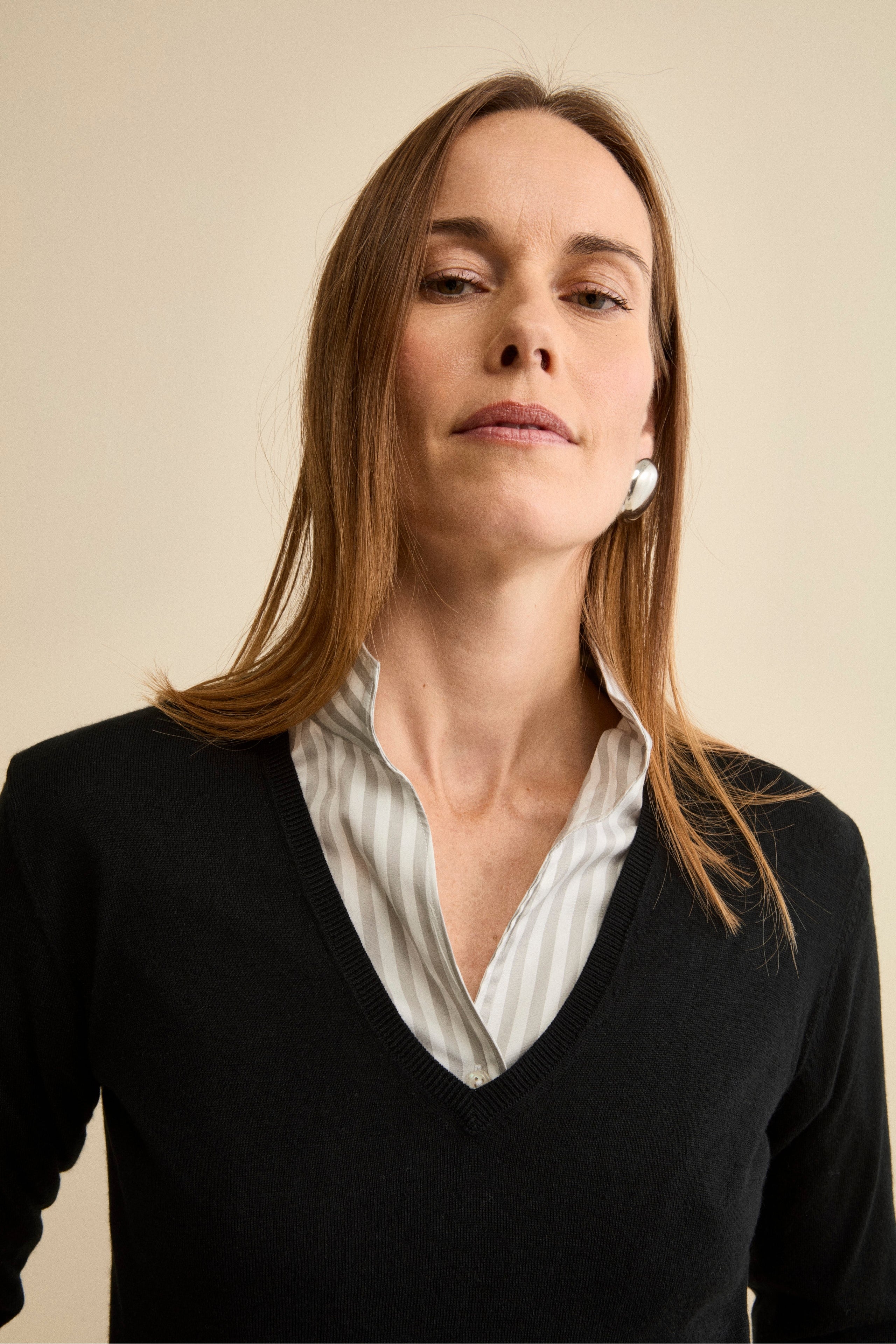 Maglia Scollo a V Extrafine in Seta e Cashmere - NERO