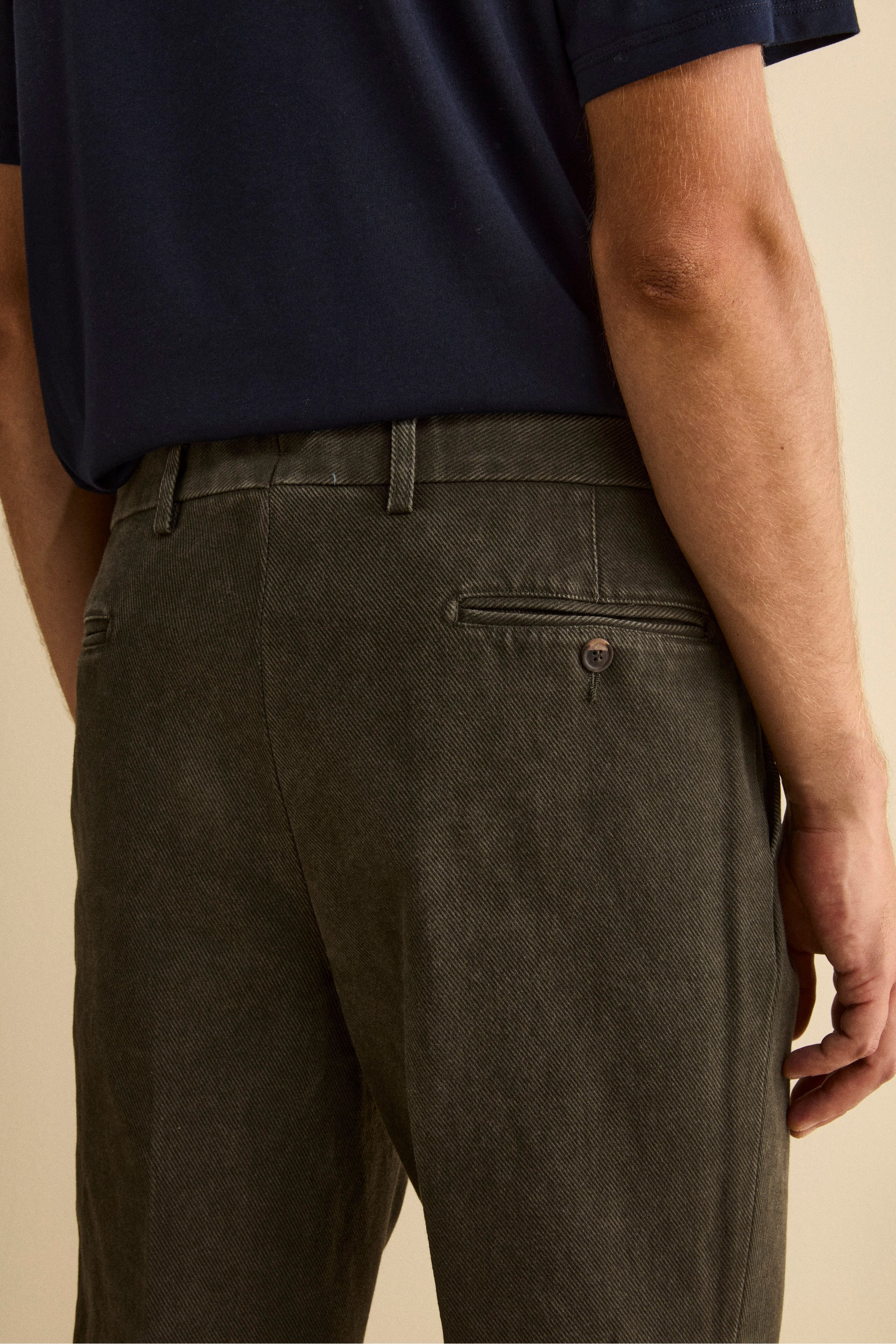 Pantalone con Pieghe Slim Fit in Cotone - VERDONE