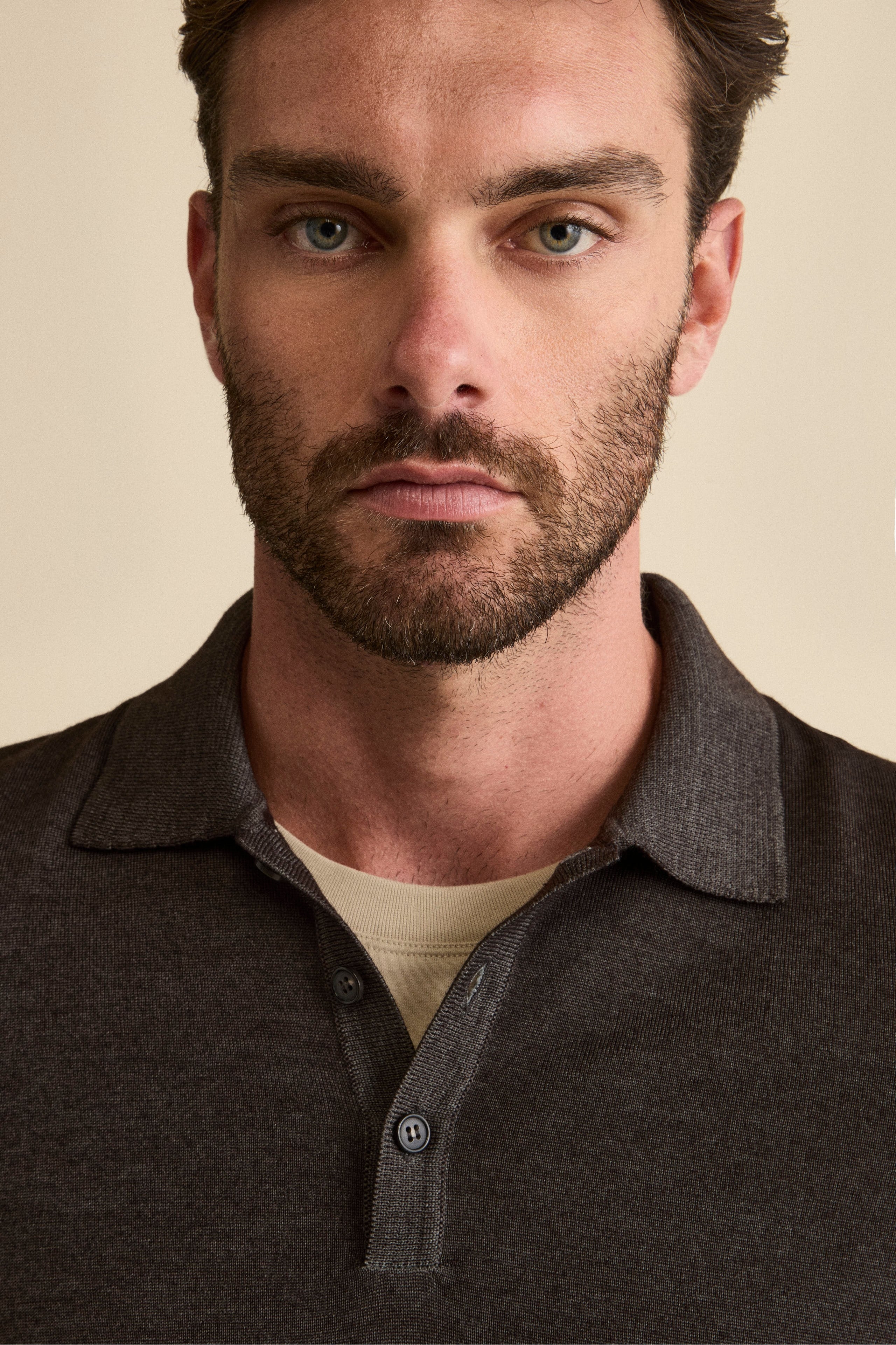 Polo in Maglia con Bottoni in Lana Merino - MARRONE